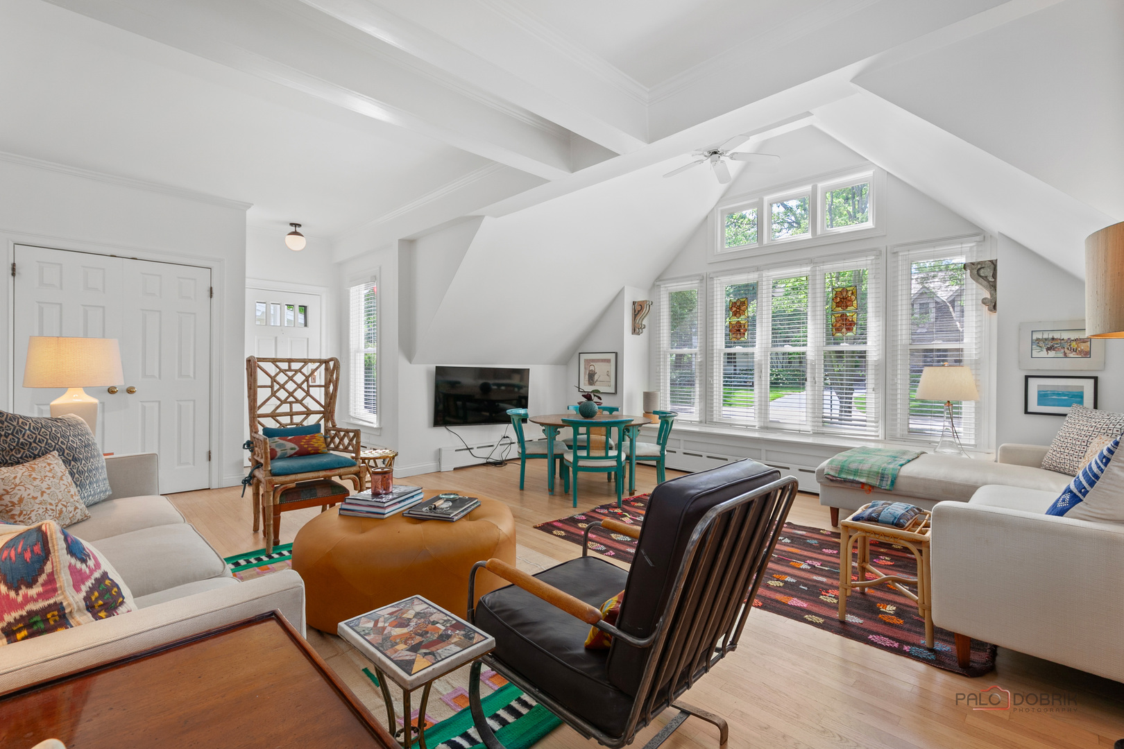 130 E North Avenue