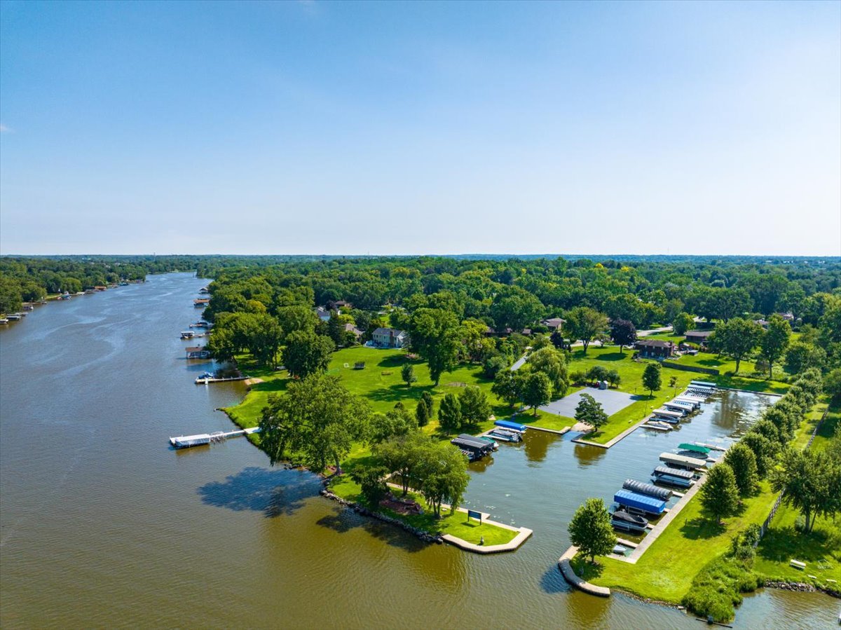 135 Harbor Drive
