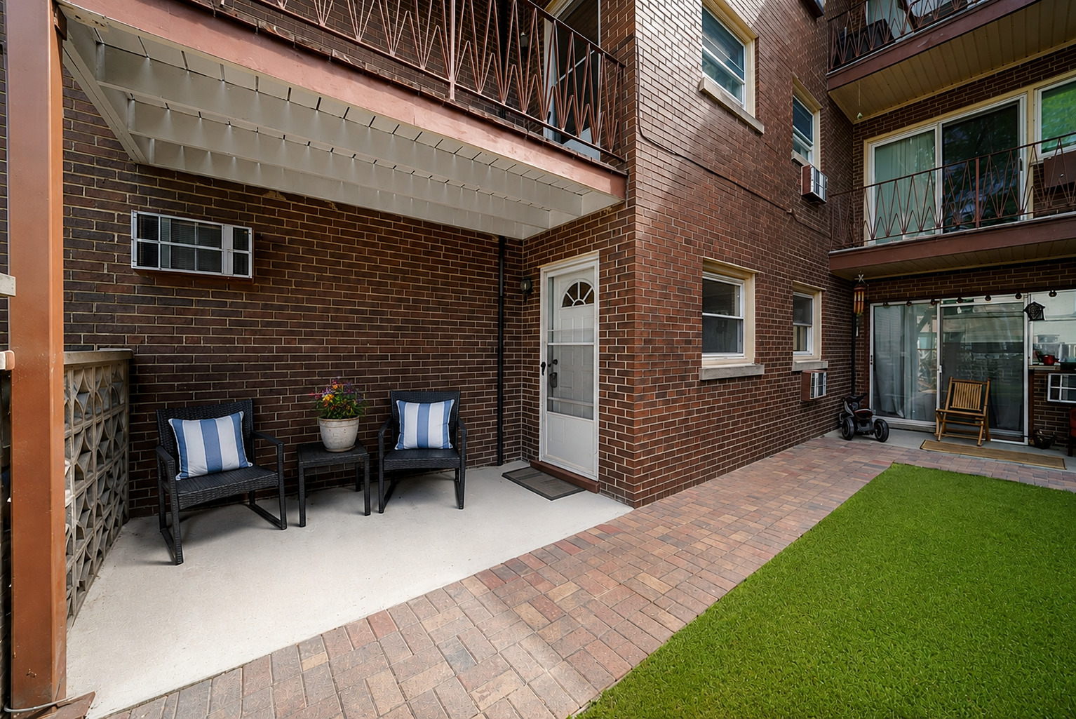 3161 Paris Avenue Unit: 103