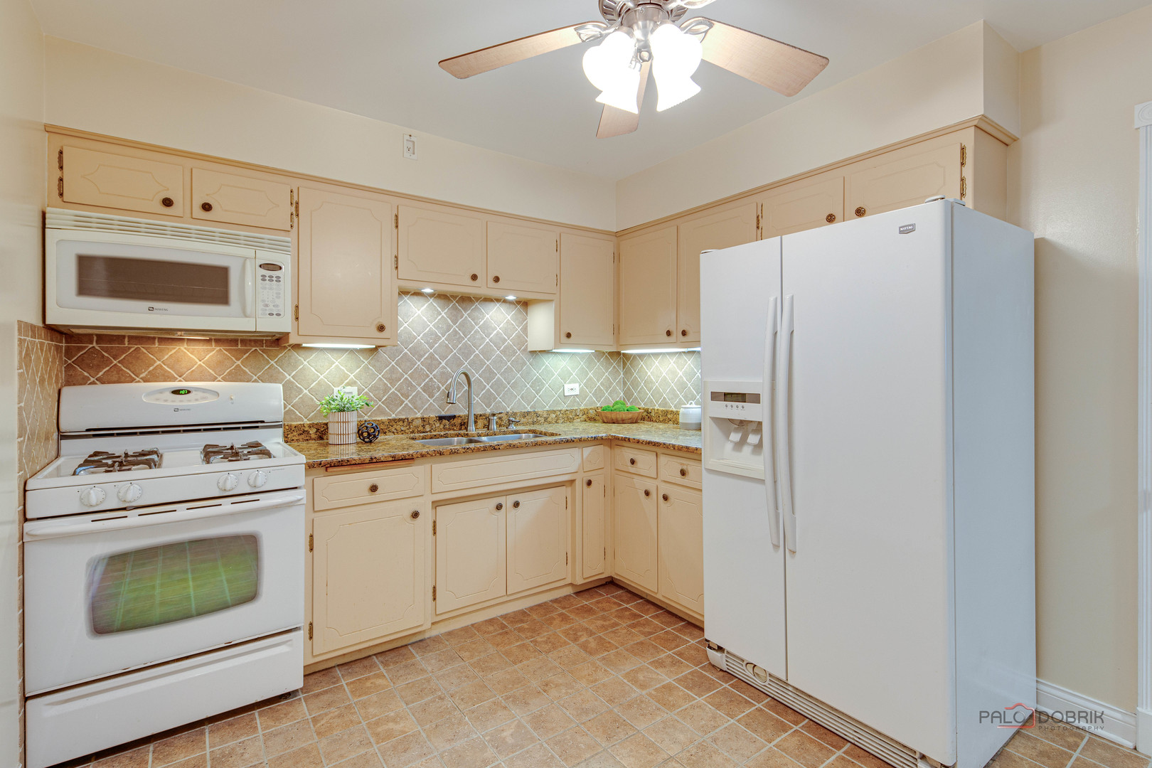 3161 Paris Avenue Unit: 103