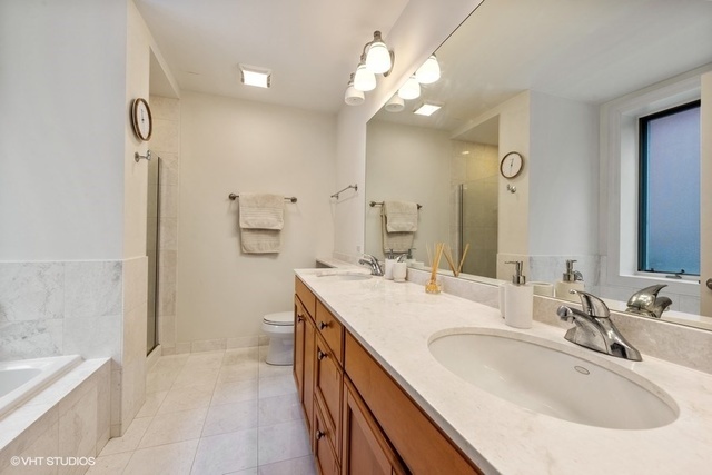1429 N Wells Street Unit: 205