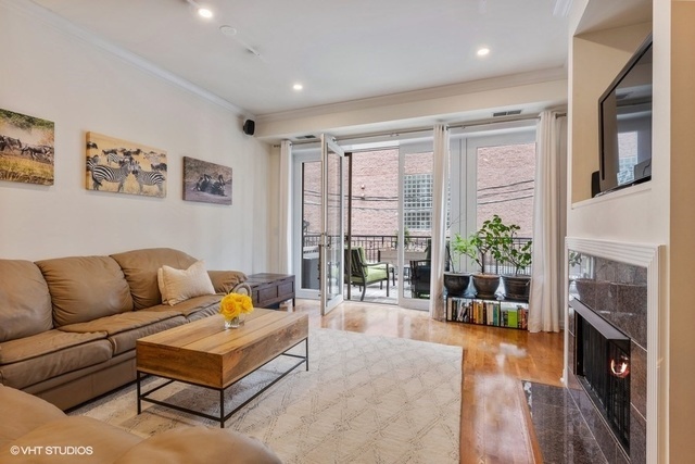 1429 N Wells Street Unit: 205