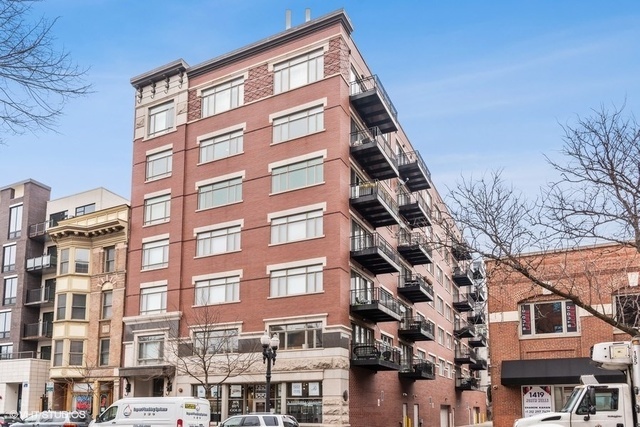 1429 N Wells Street Unit: 205