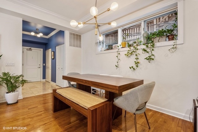 1429 N Wells Street Unit: 205