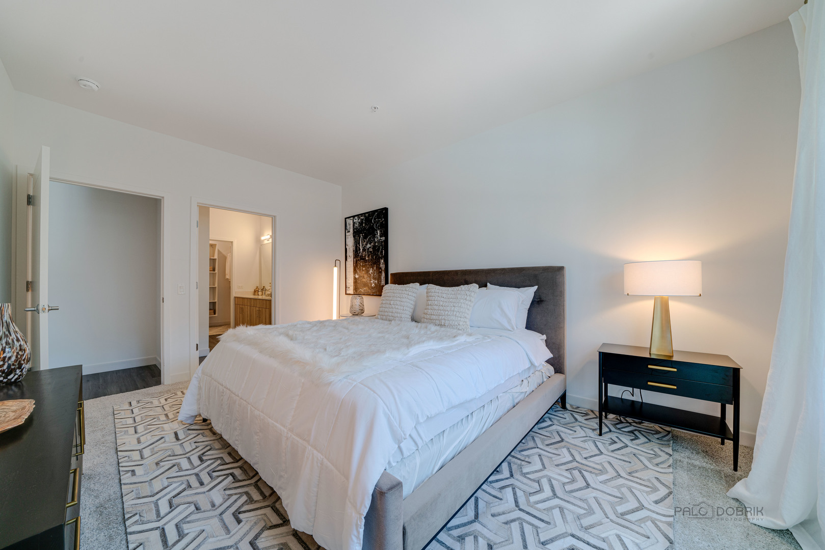 750 Hawthorn Row Unit: 1163