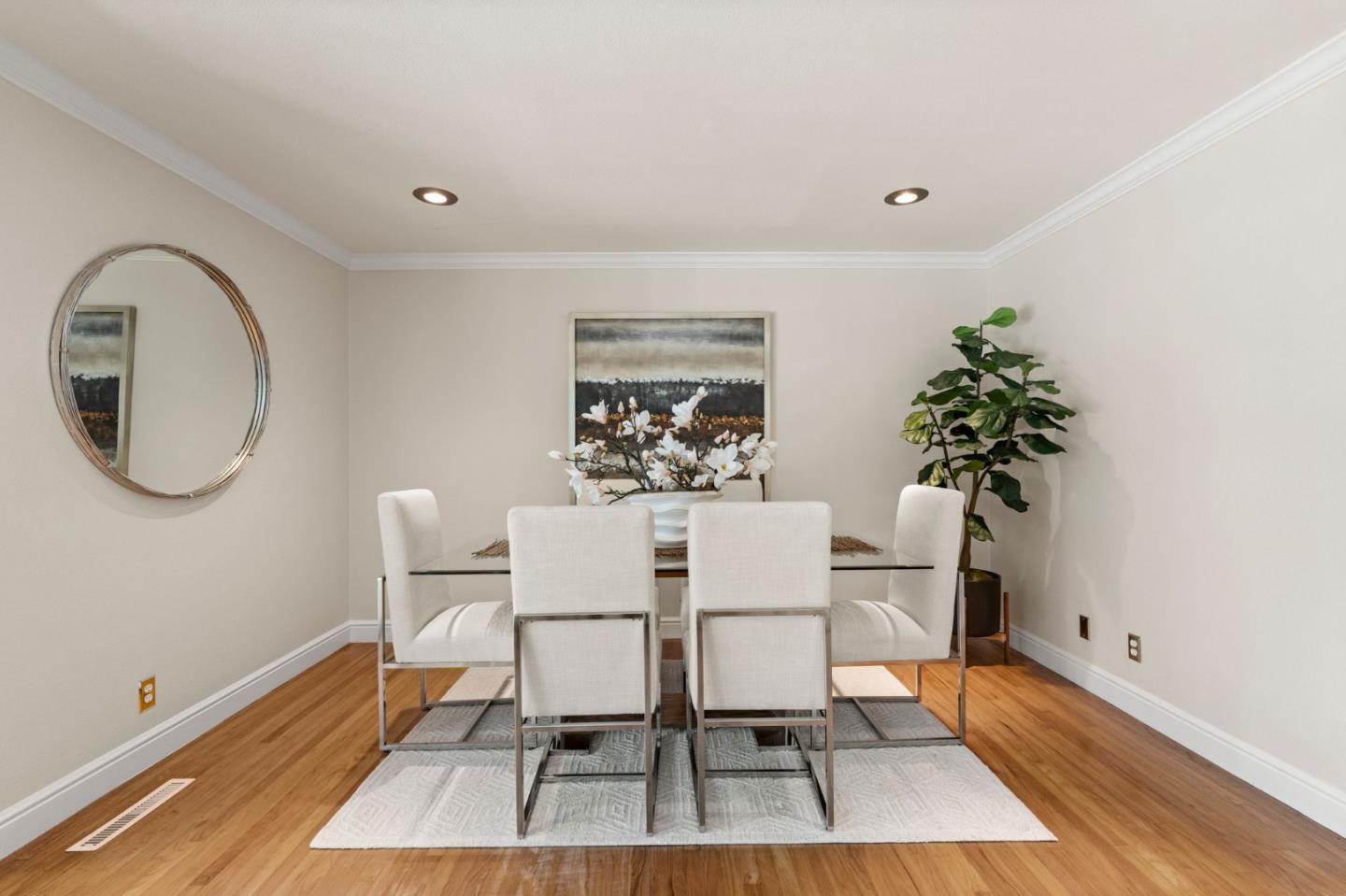 1114 South Genevieve Lane