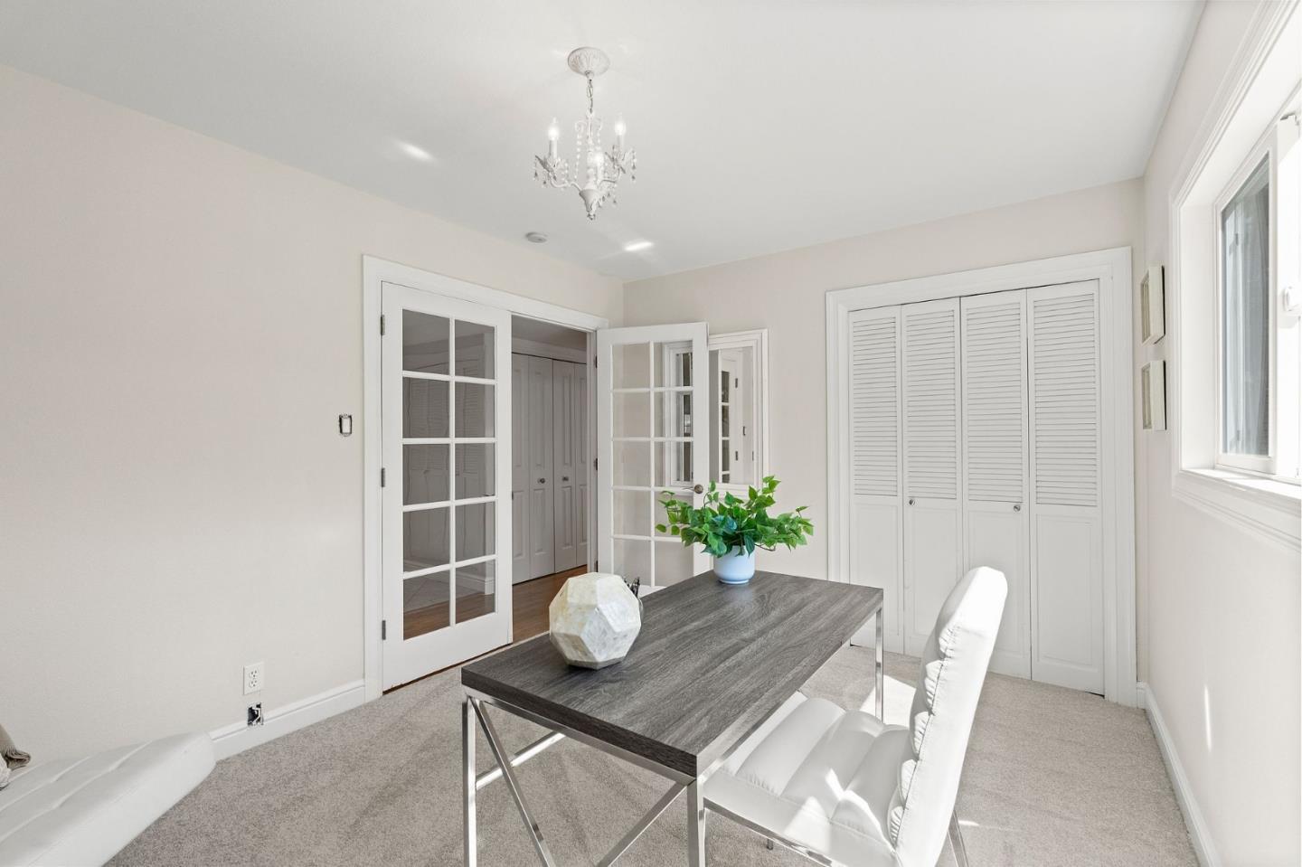 1114 South Genevieve Lane