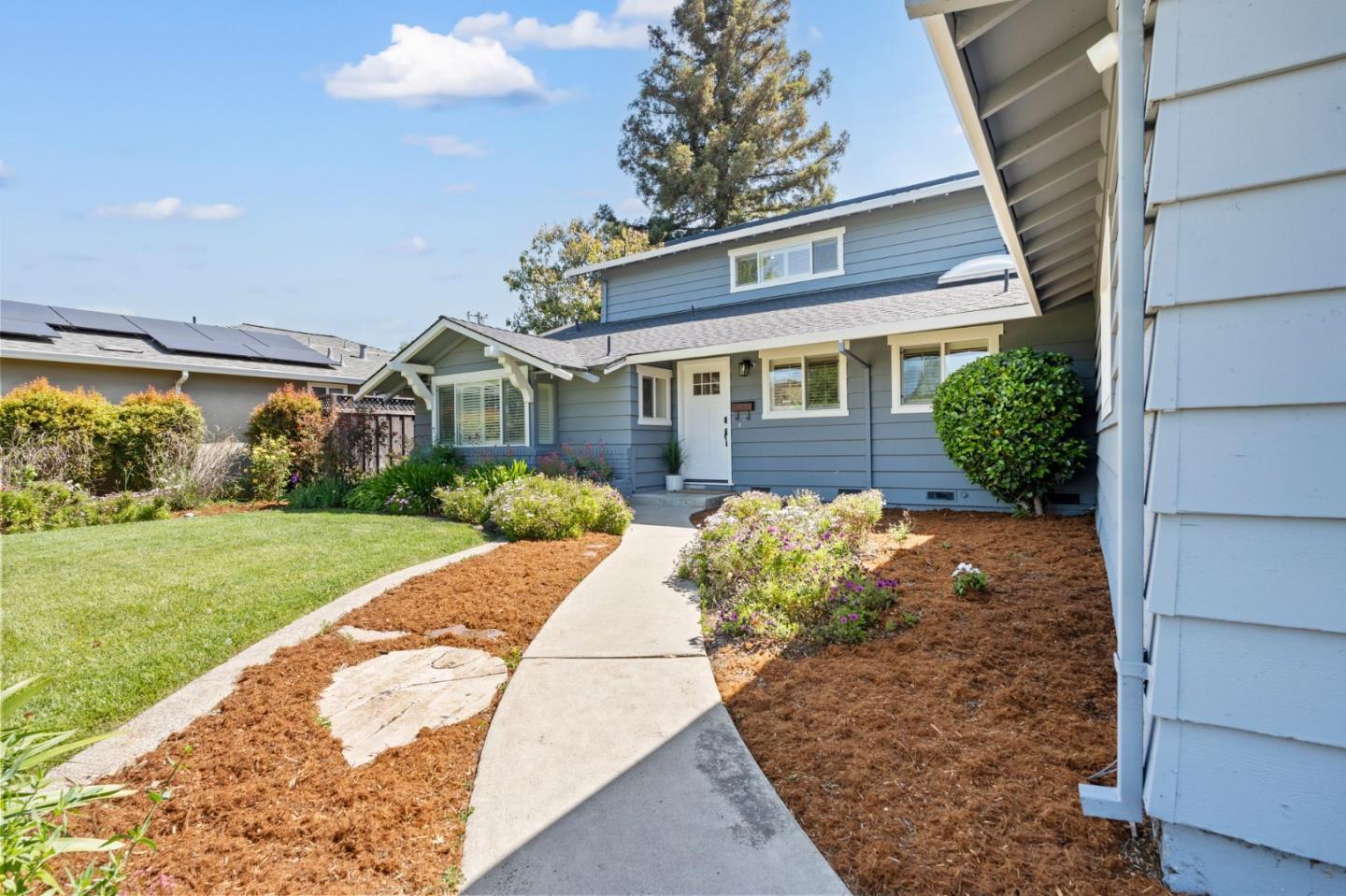 1114 South Genevieve Lane