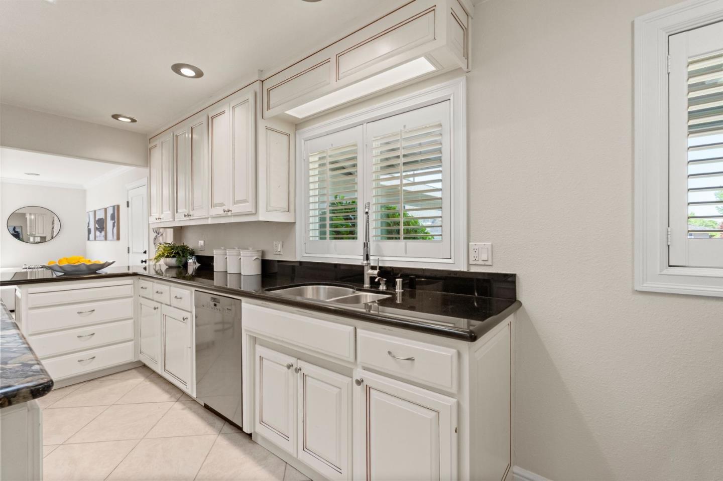 1114 South Genevieve Lane