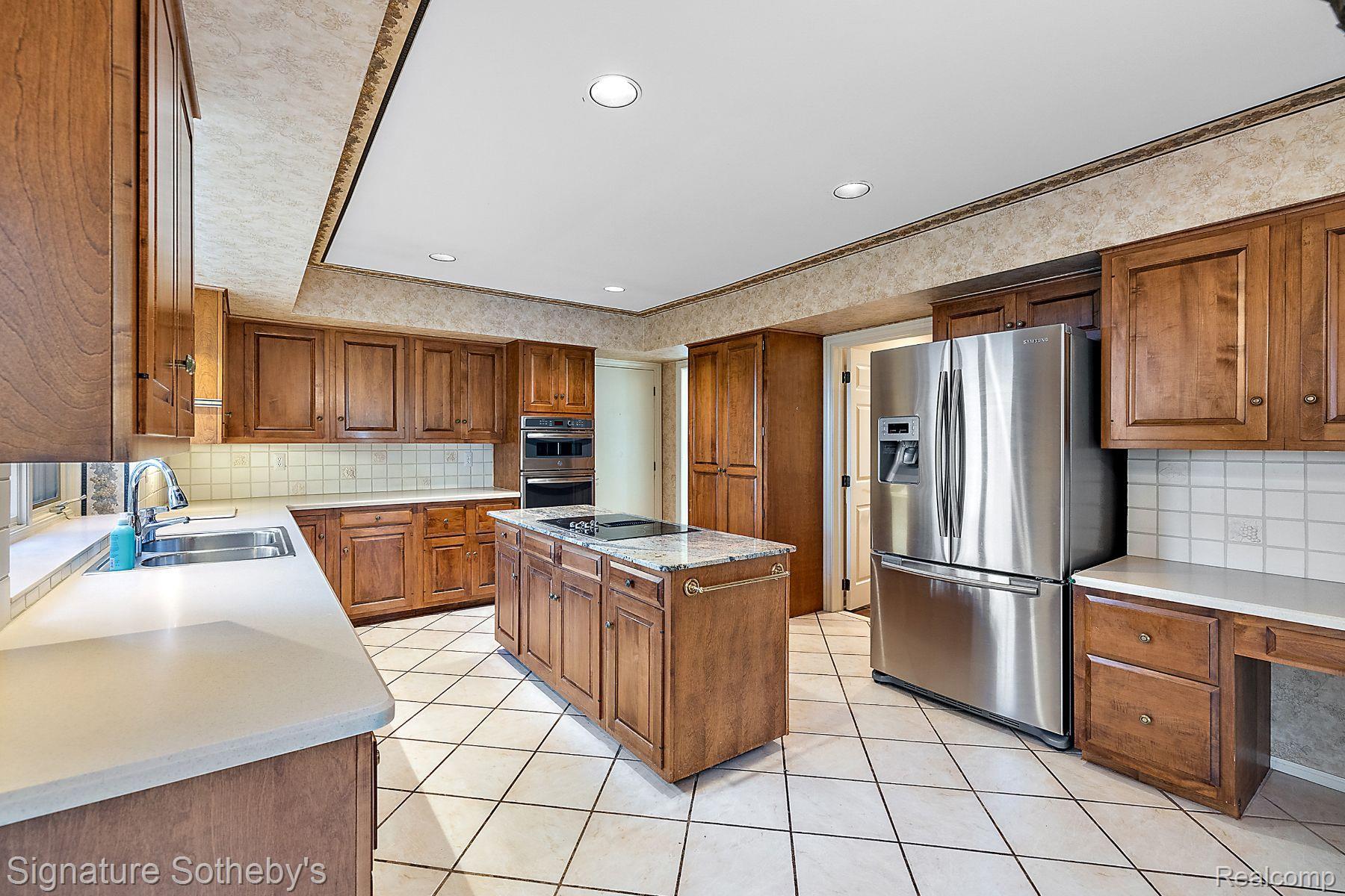 32863 OUTLAND Trail