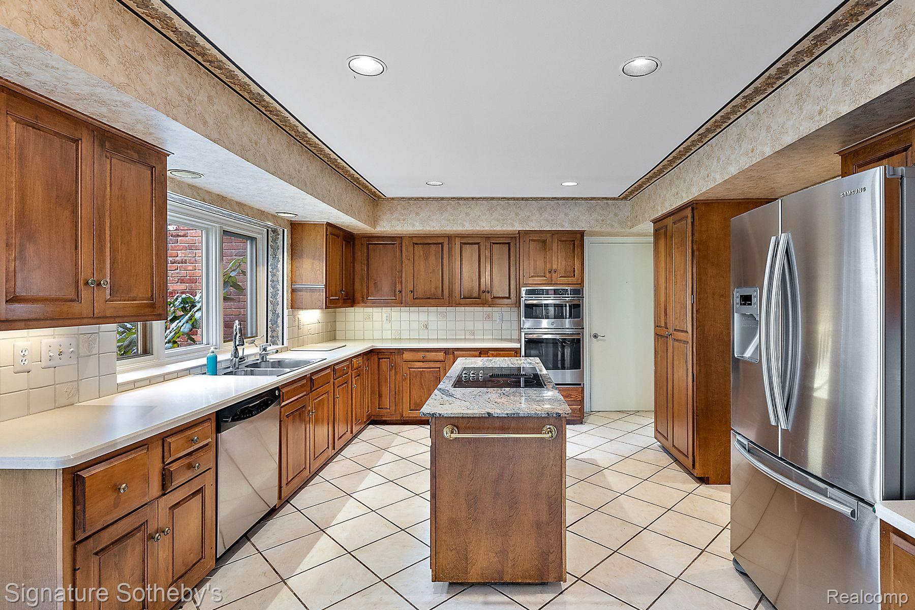32863 OUTLAND Trail