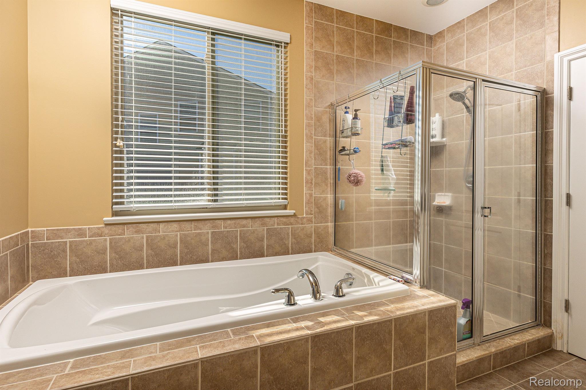 868 McIntosh Court