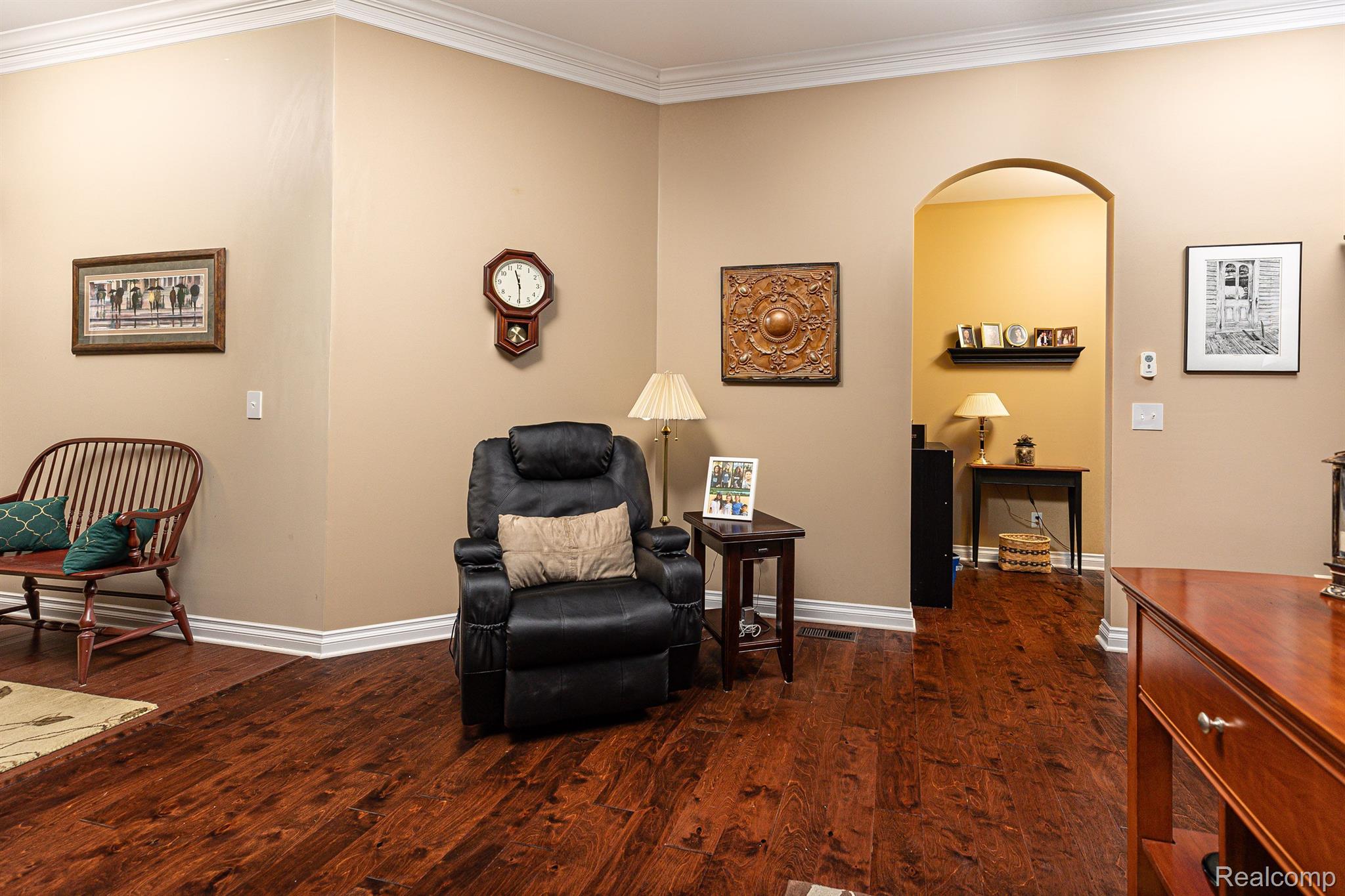 868 McIntosh Court