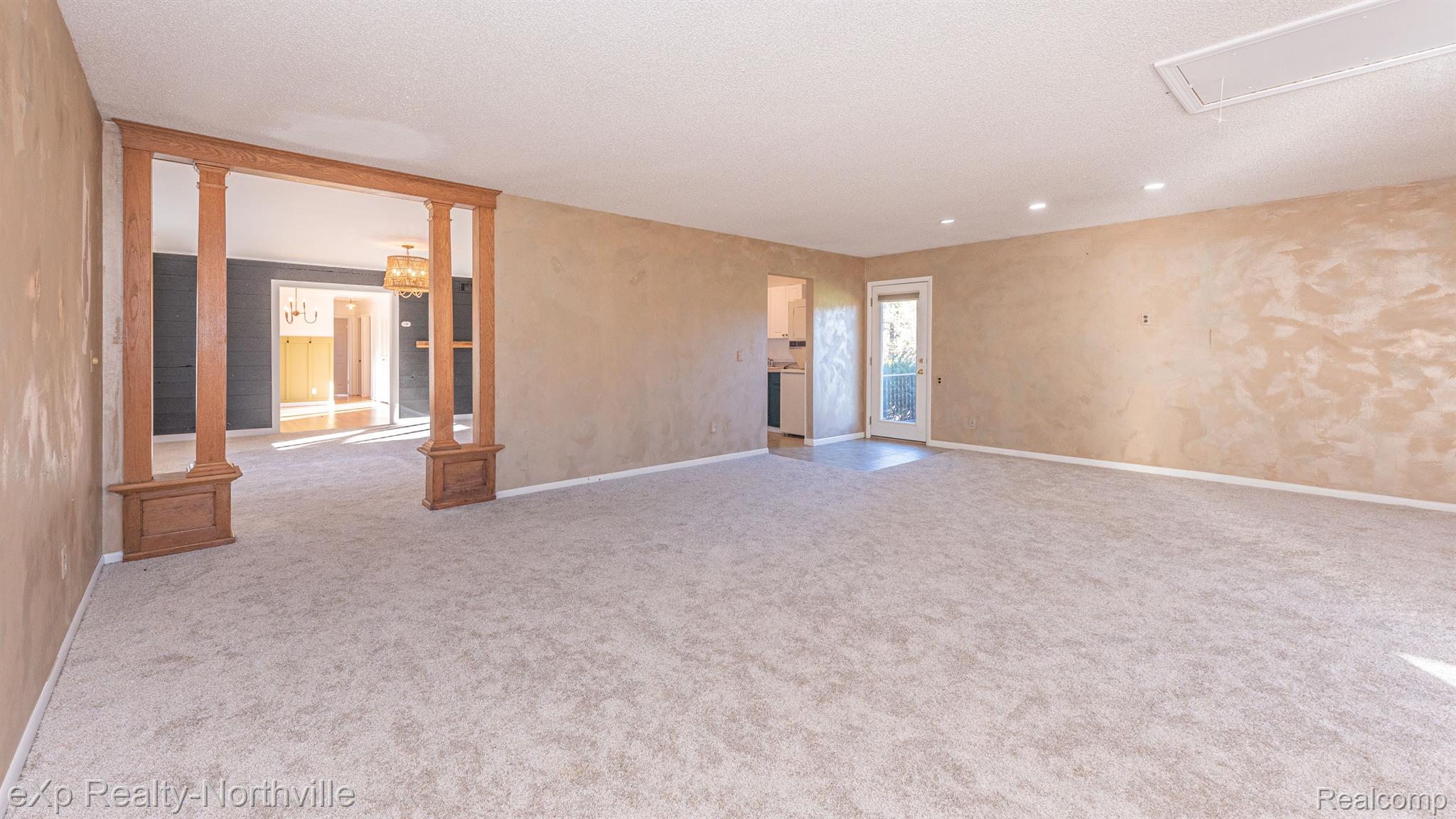9457 BERGIN Road