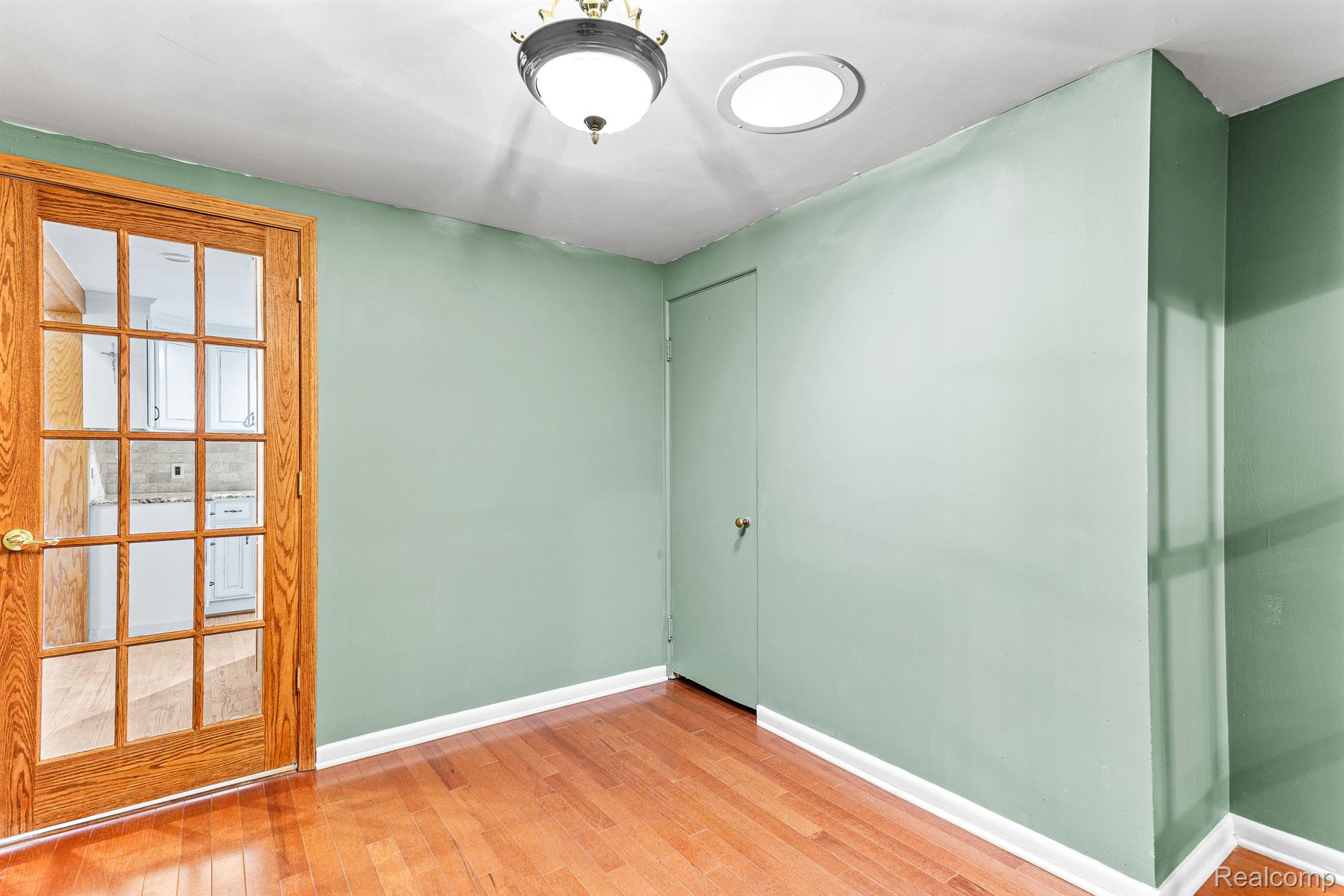 329 NIPPIGON Street