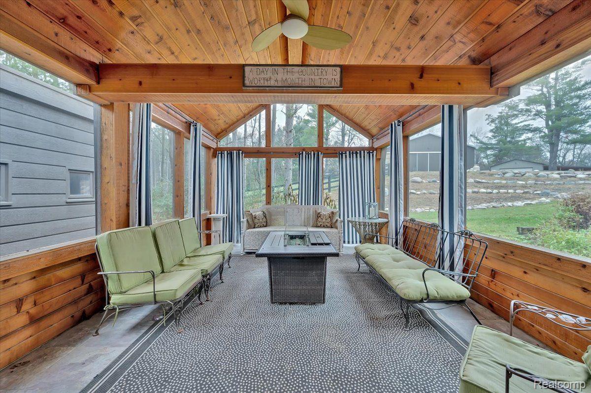 1473 CALEY Road