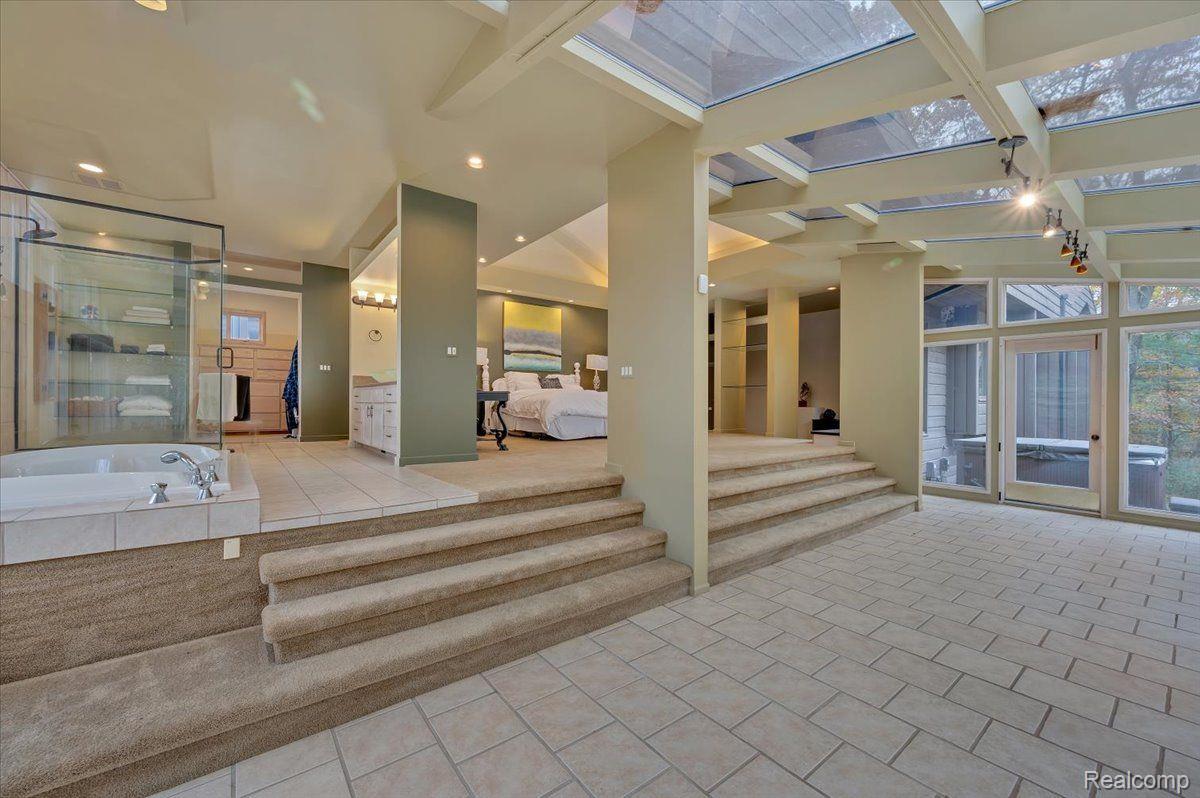 1473 CALEY Road