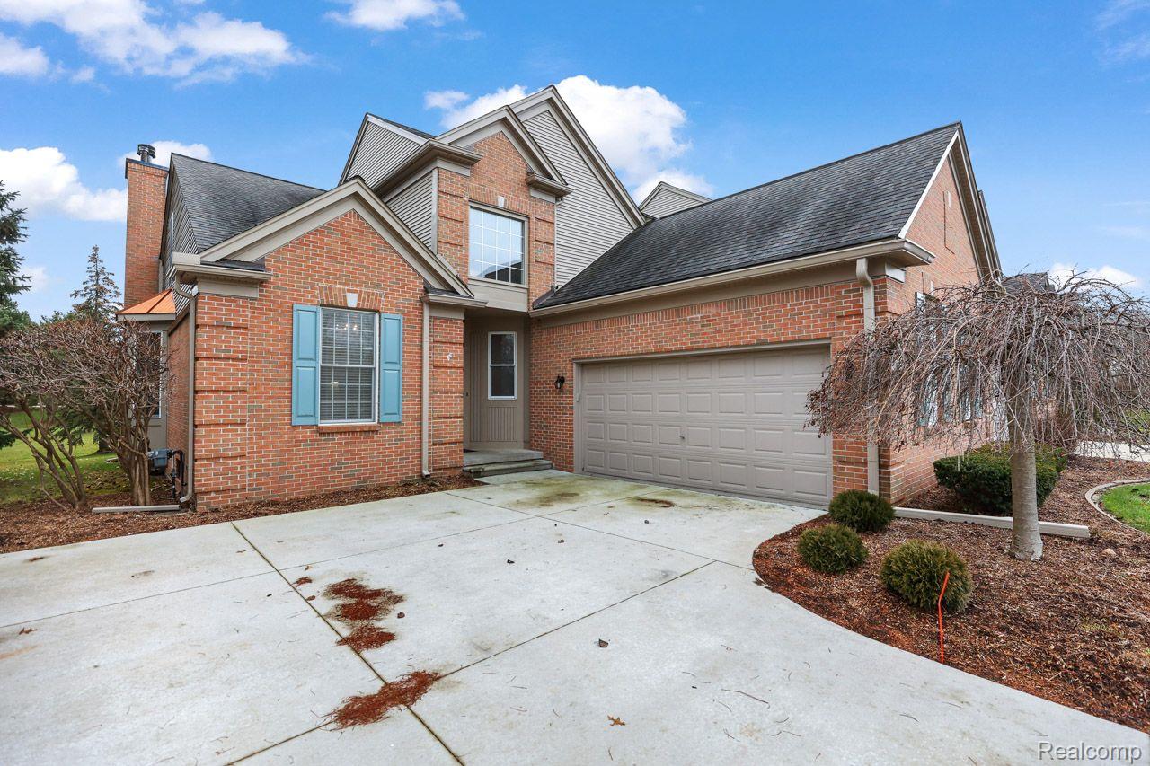 542 WYNGATE Drive