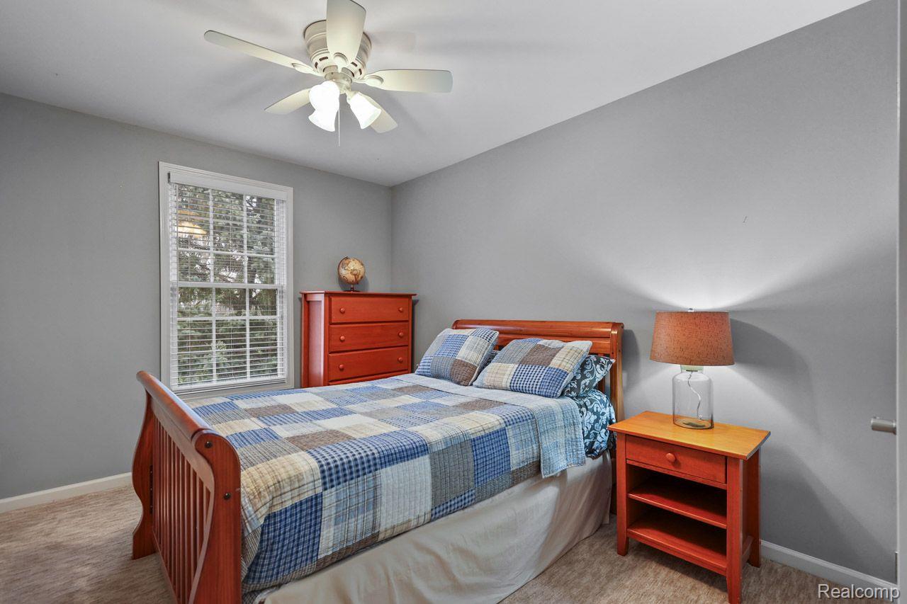 542 WYNGATE Drive