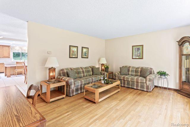3450 GARDNER Road