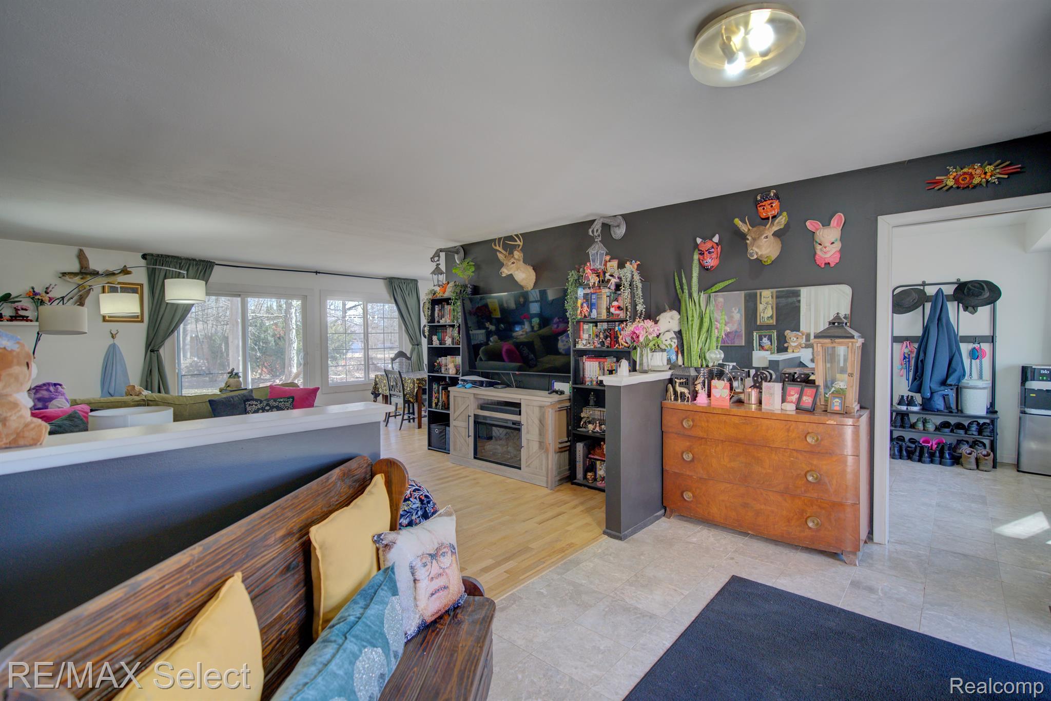 4383 LAWNWOOD Lane