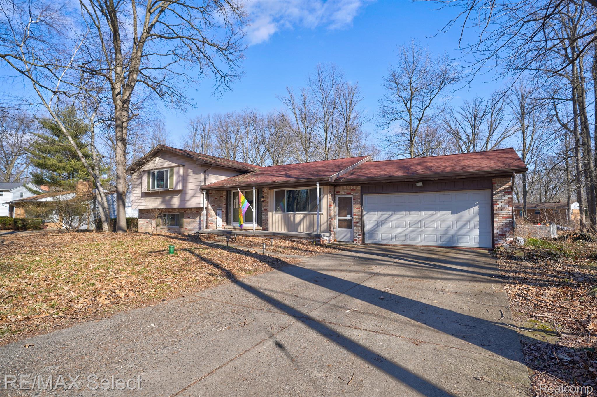 4383 LAWNWOOD Lane