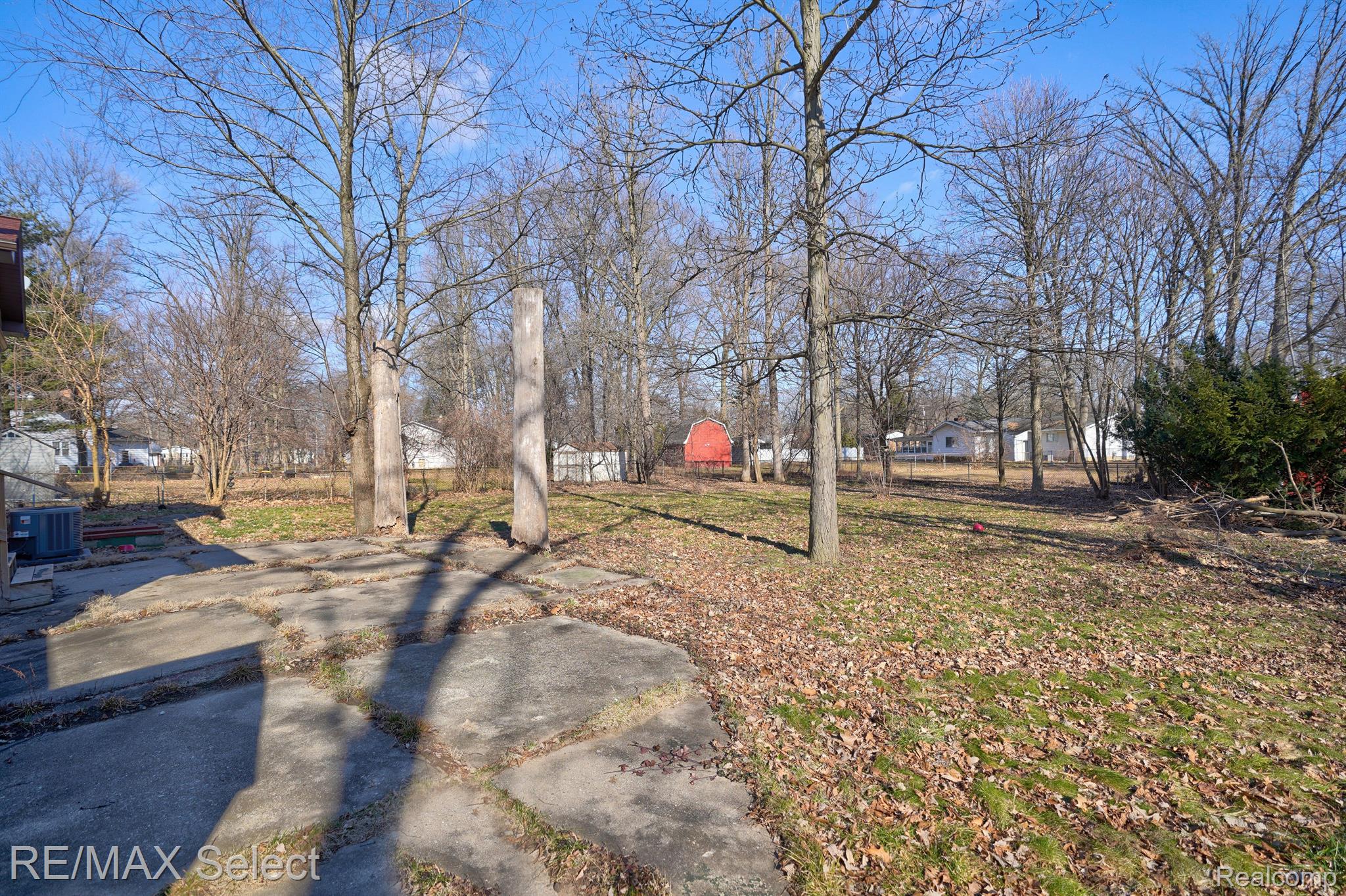 4383 LAWNWOOD Lane