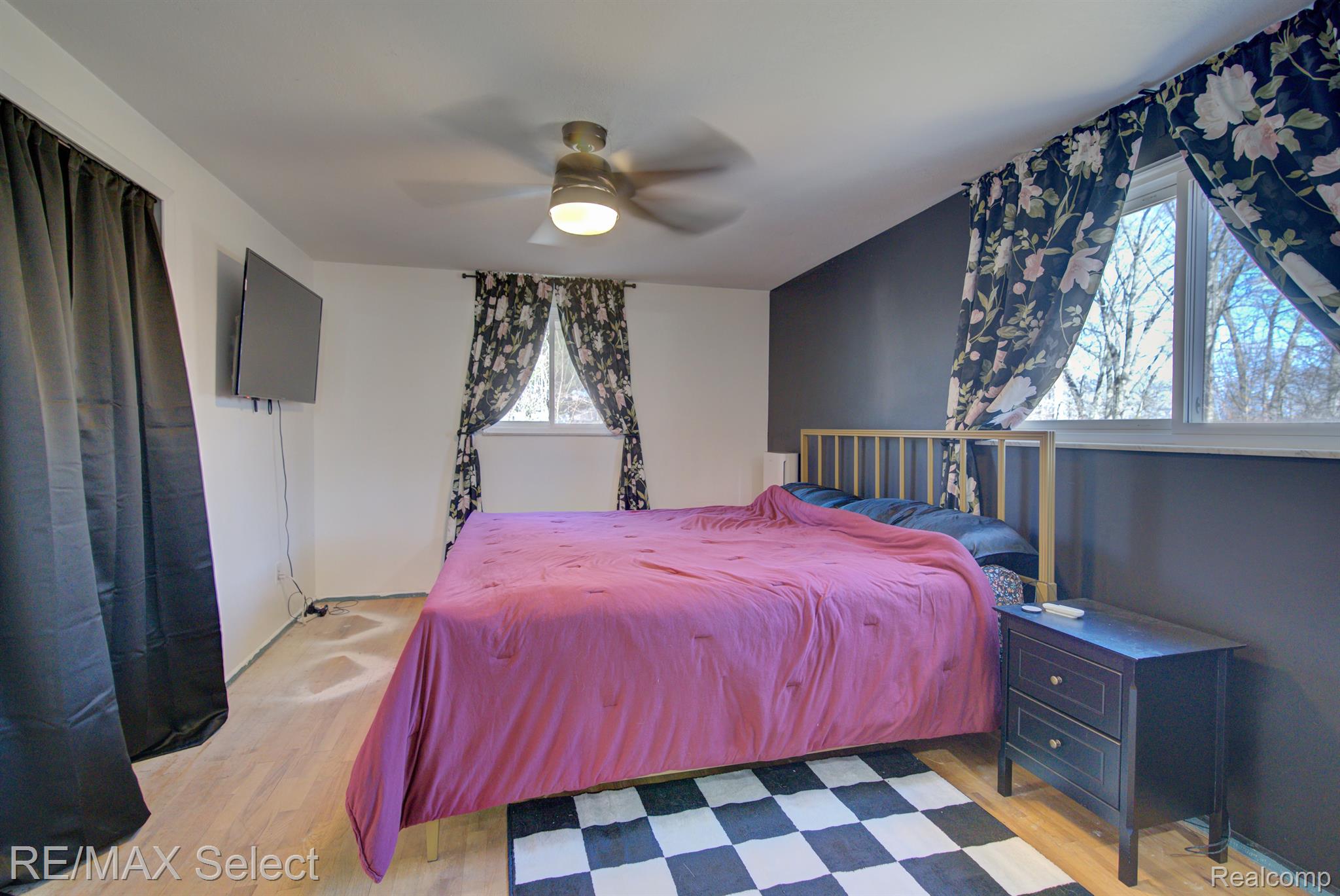 4383 LAWNWOOD Lane