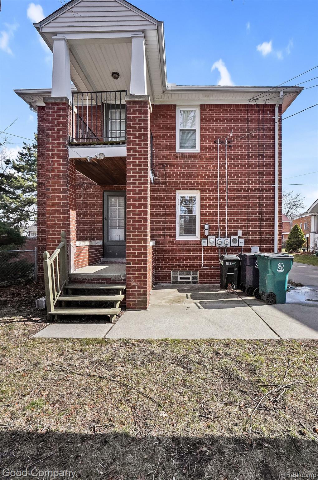 200 S PLEASANT Street A