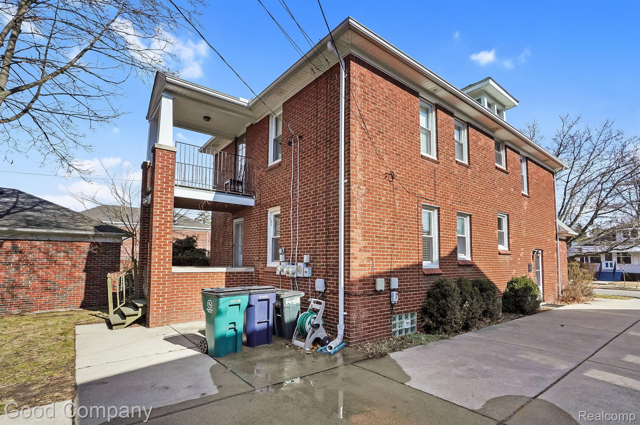 200 S PLEASANT Street A