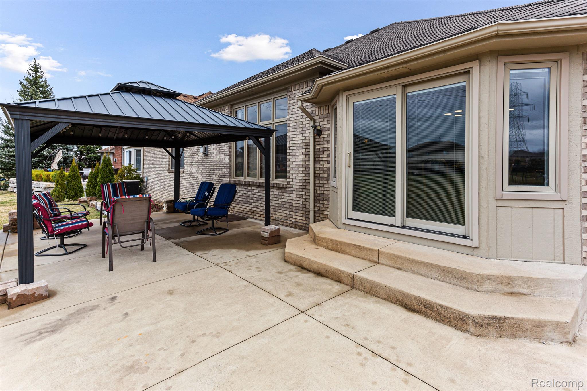 21205 YOUNG Drive
