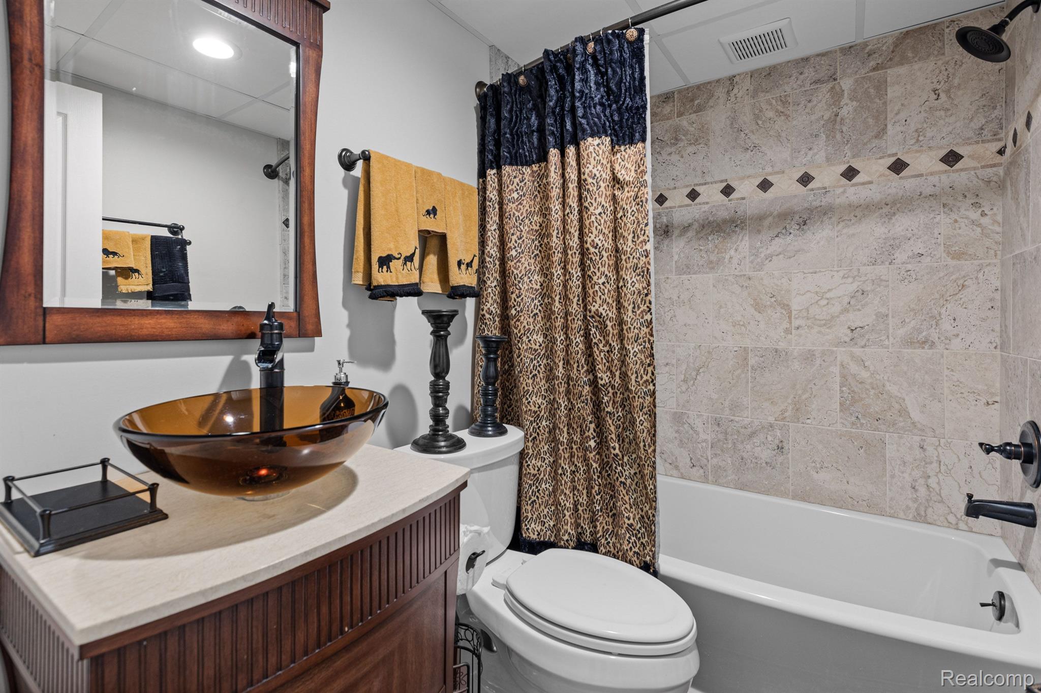 166 OAKLAND CREST Drive