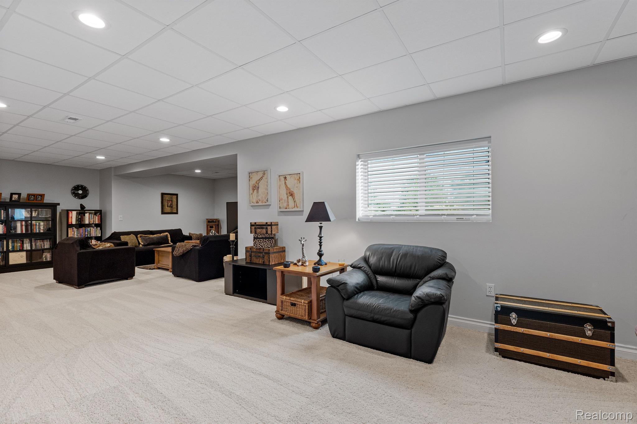 166 OAKLAND CREST Drive