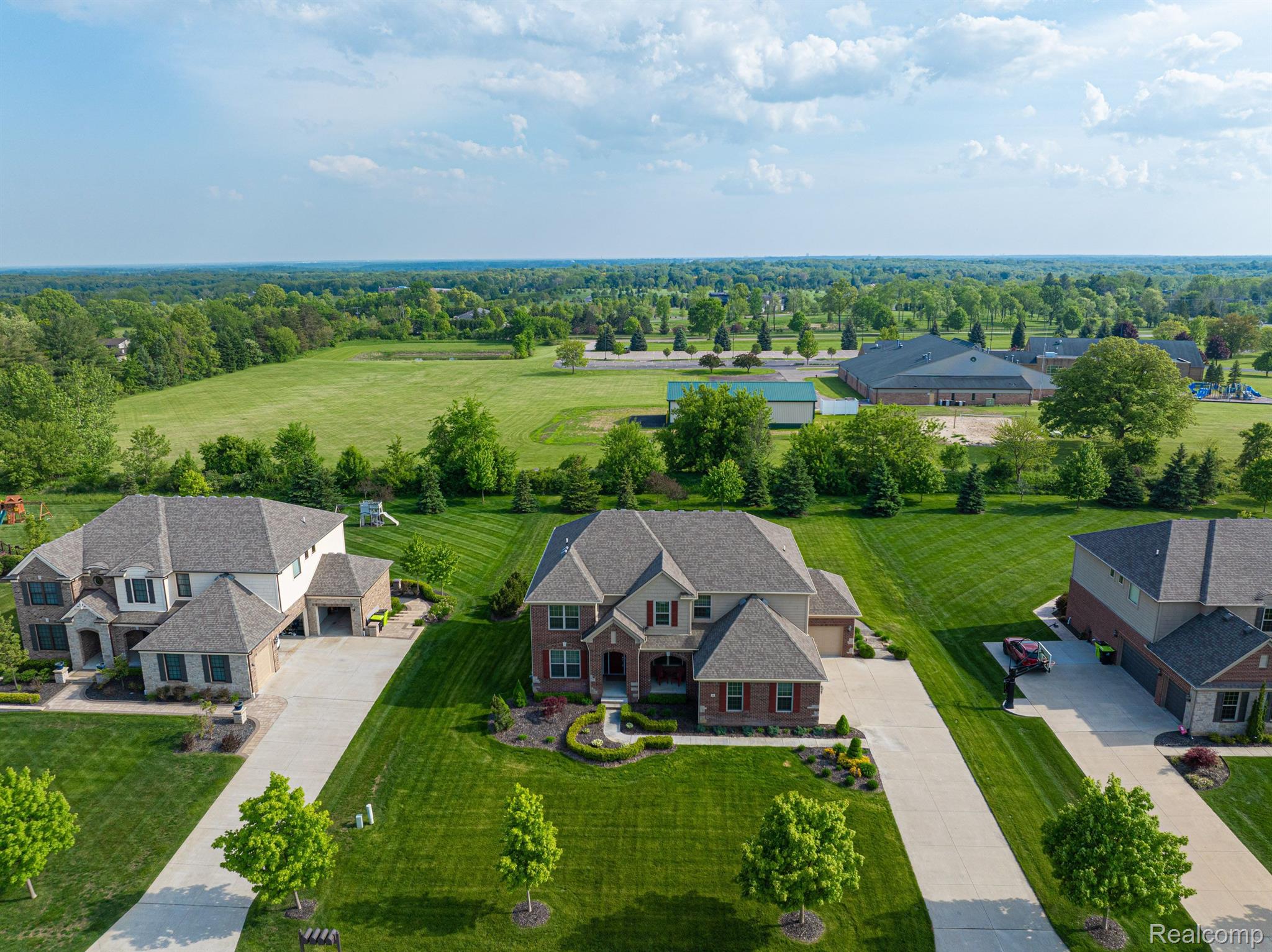 166 OAKLAND CREST Drive