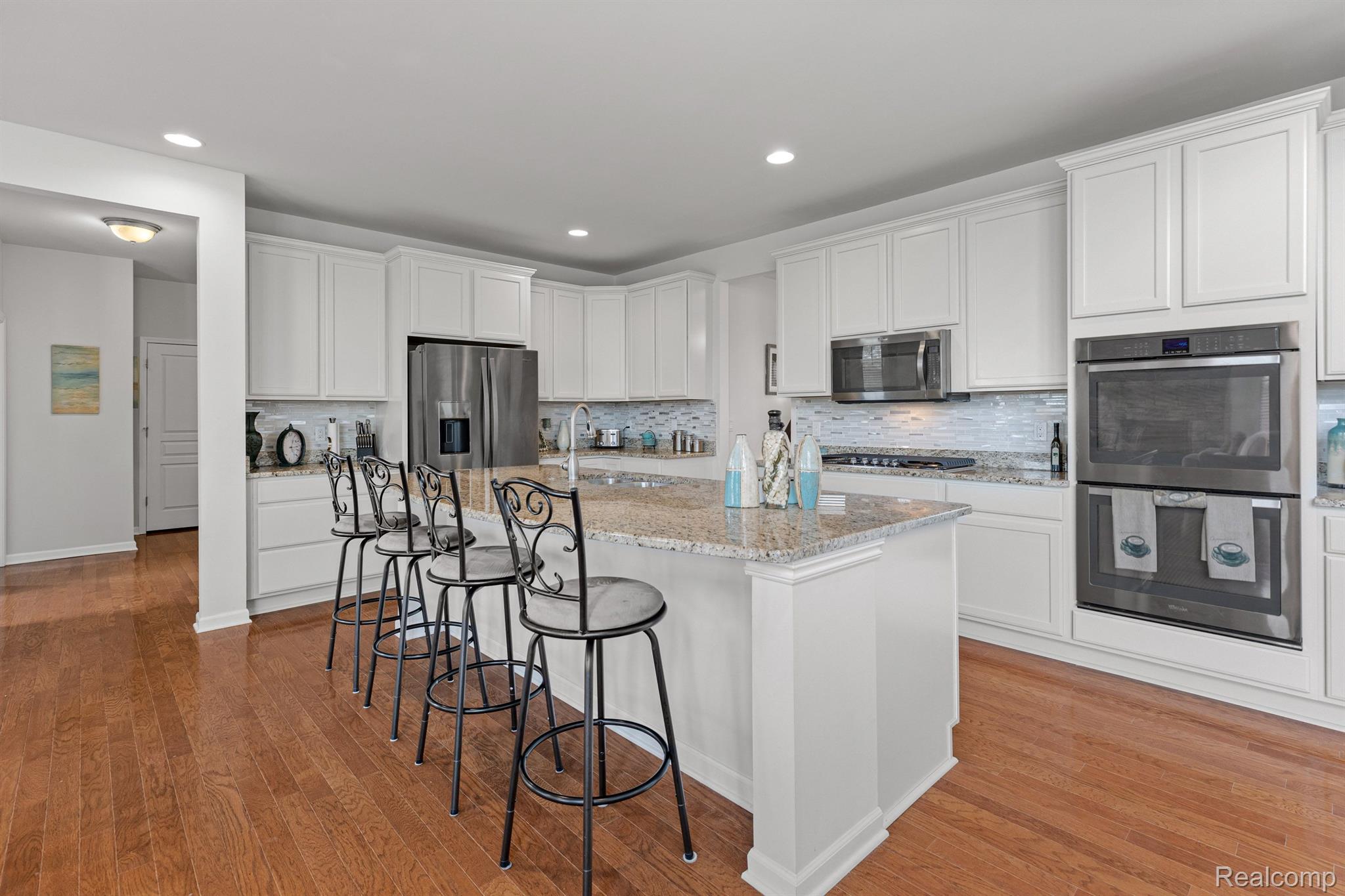 166 OAKLAND CREST Drive