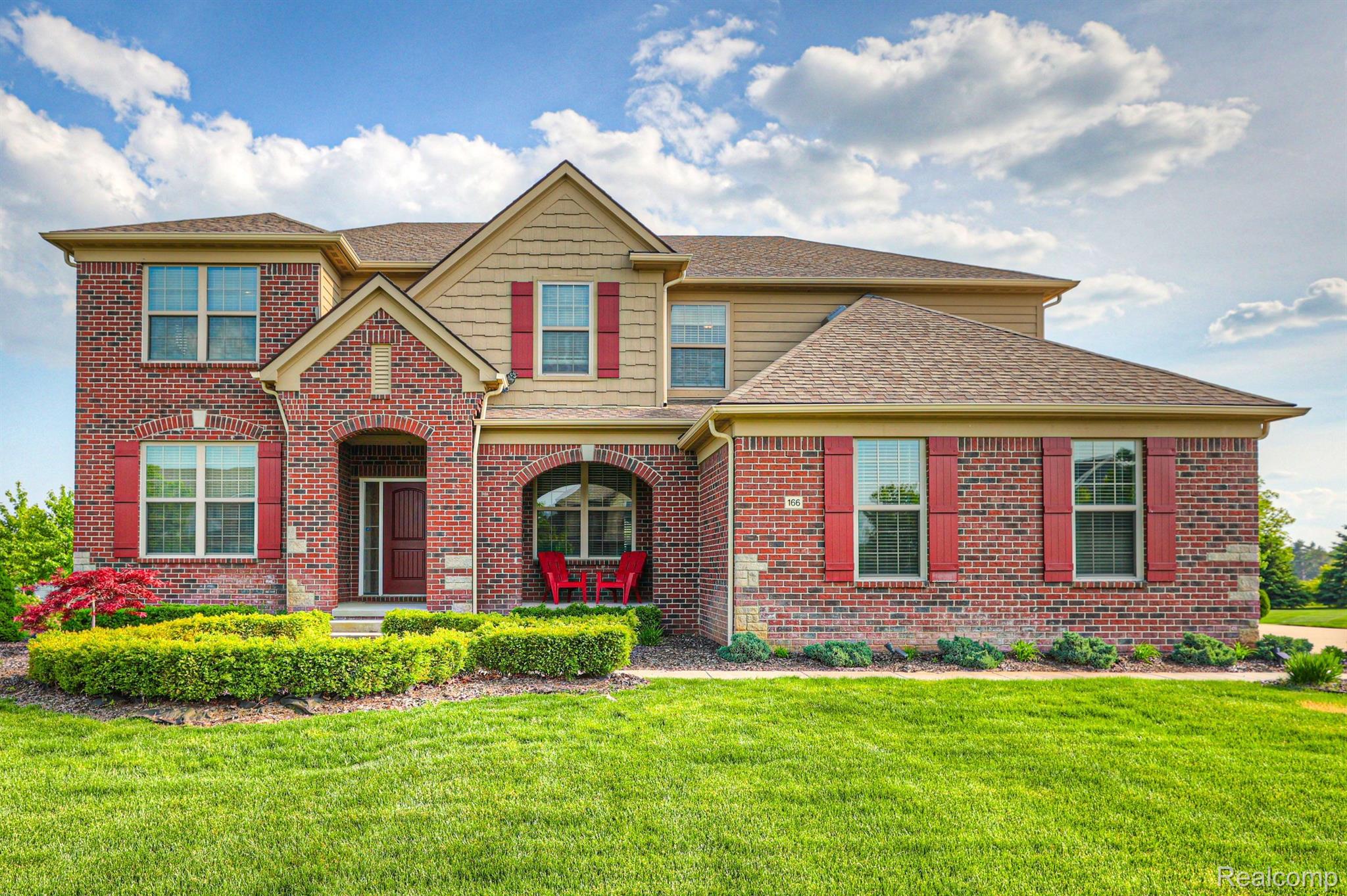 166 OAKLAND CREST Drive