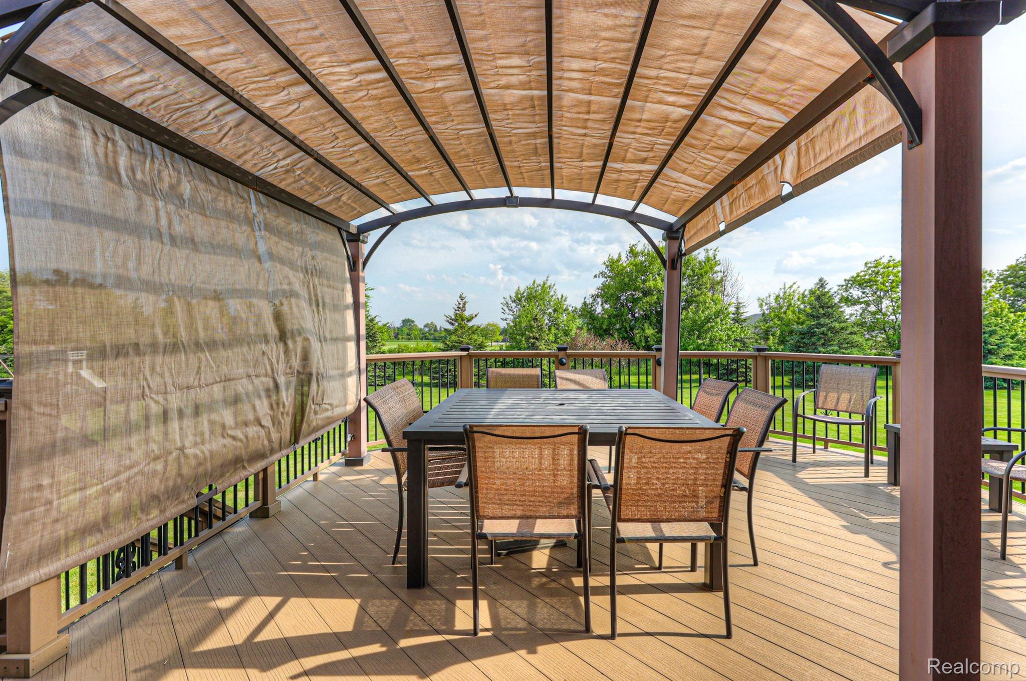 166 OAKLAND CREST Drive