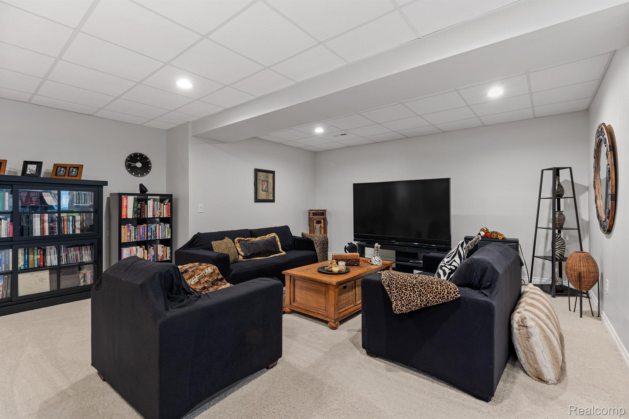 166 OAKLAND CREST Drive