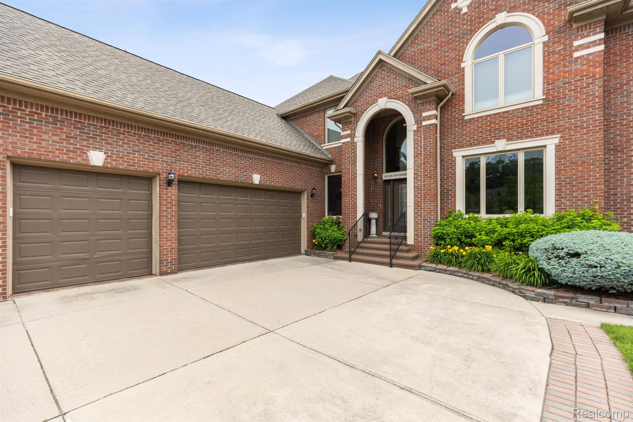 57166 STONEBRIAR Drive