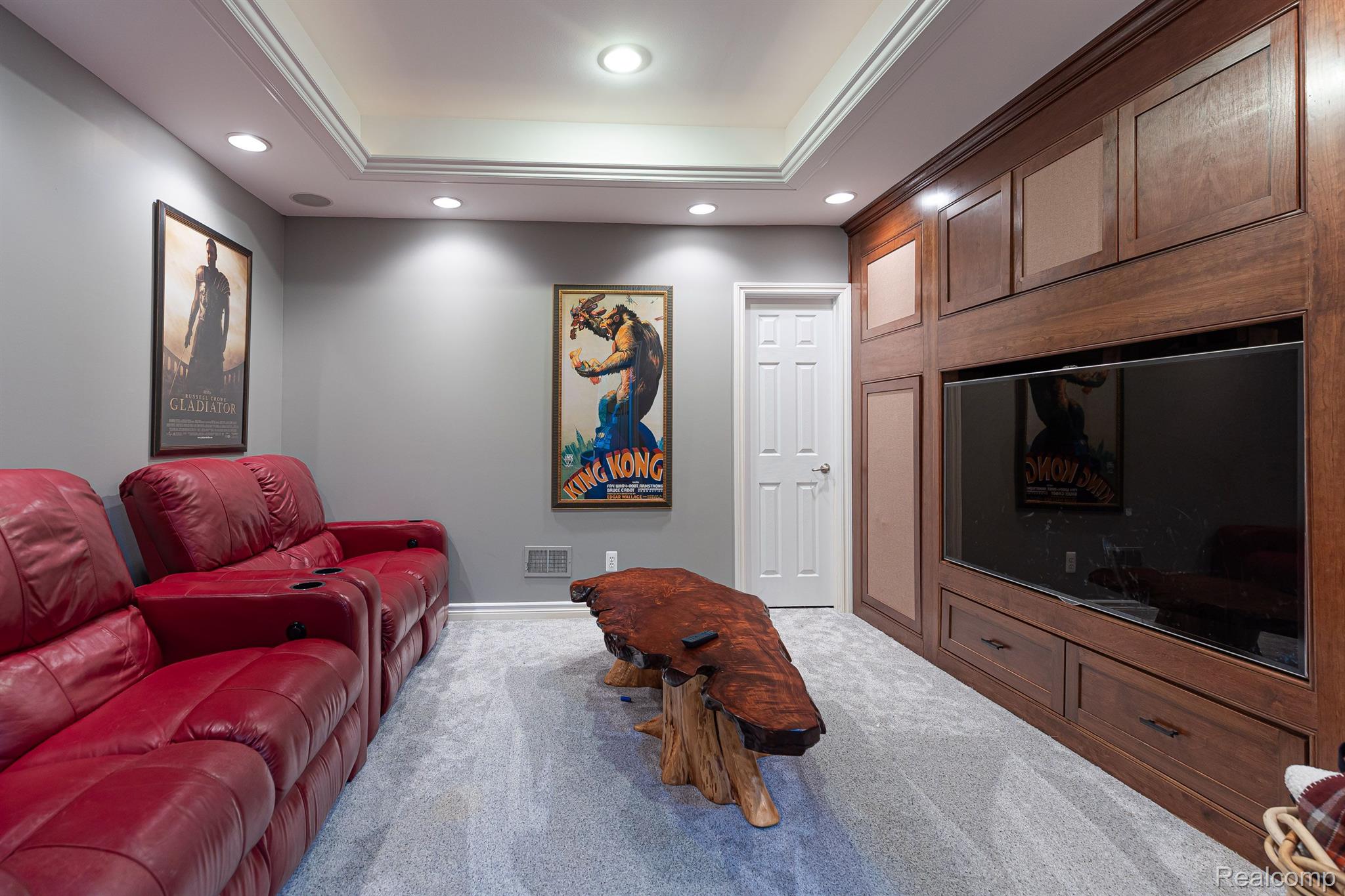 1152 AUTUMNVIEW Drive