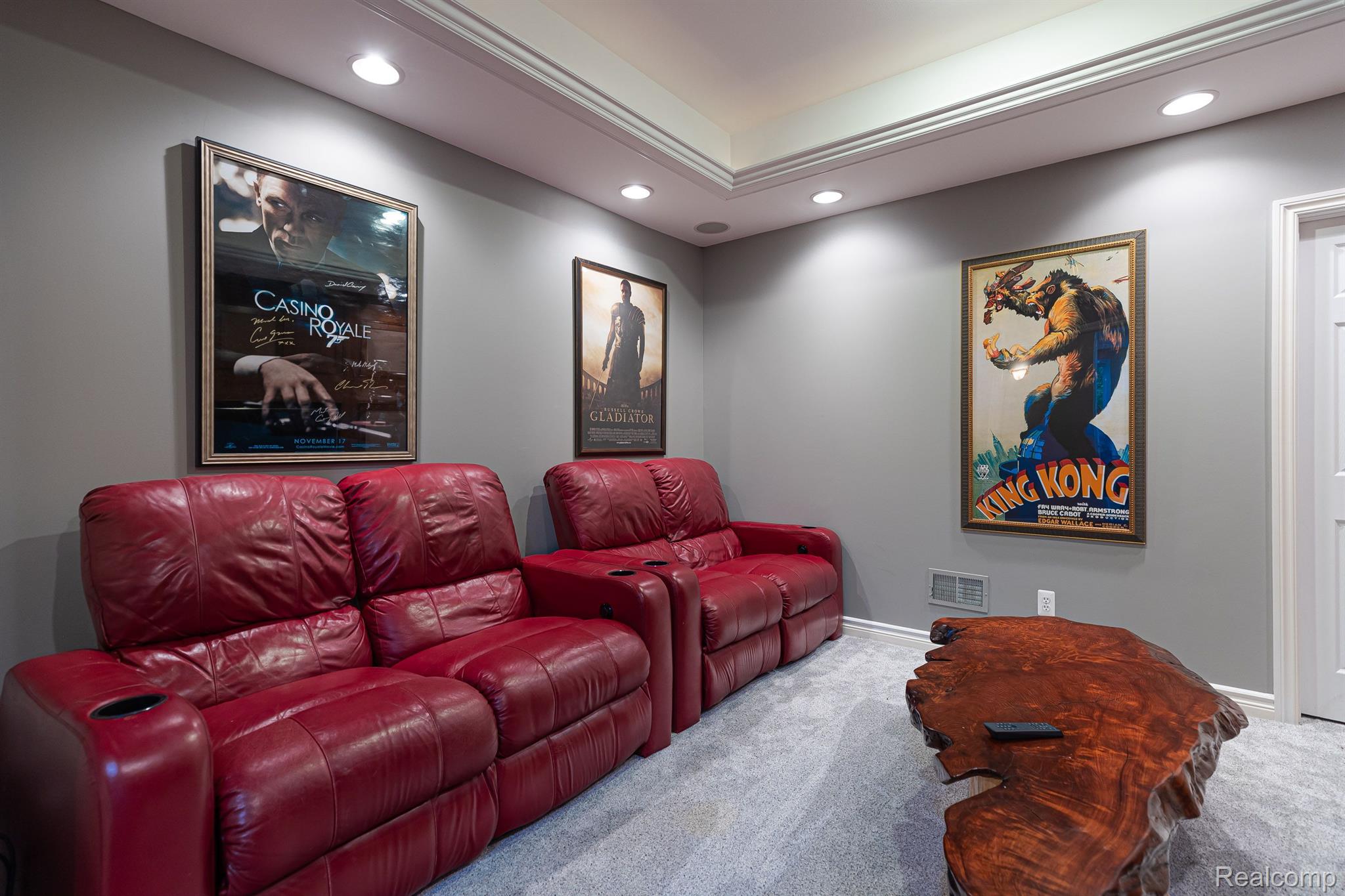 1152 AUTUMNVIEW Drive