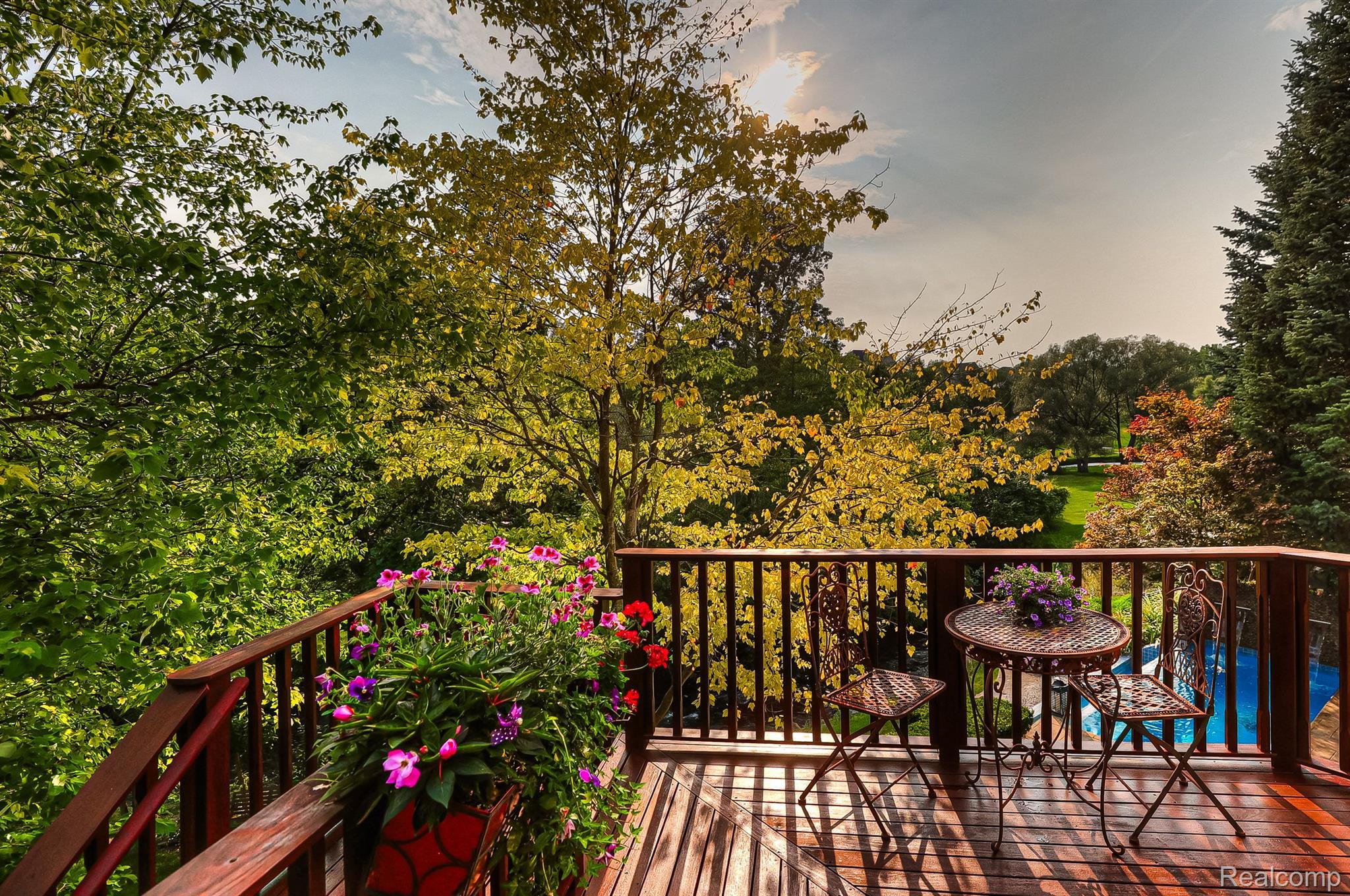 1152 AUTUMNVIEW Drive