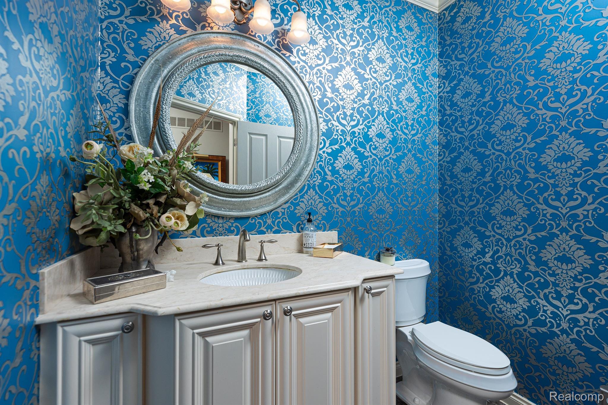 1152 AUTUMNVIEW Drive