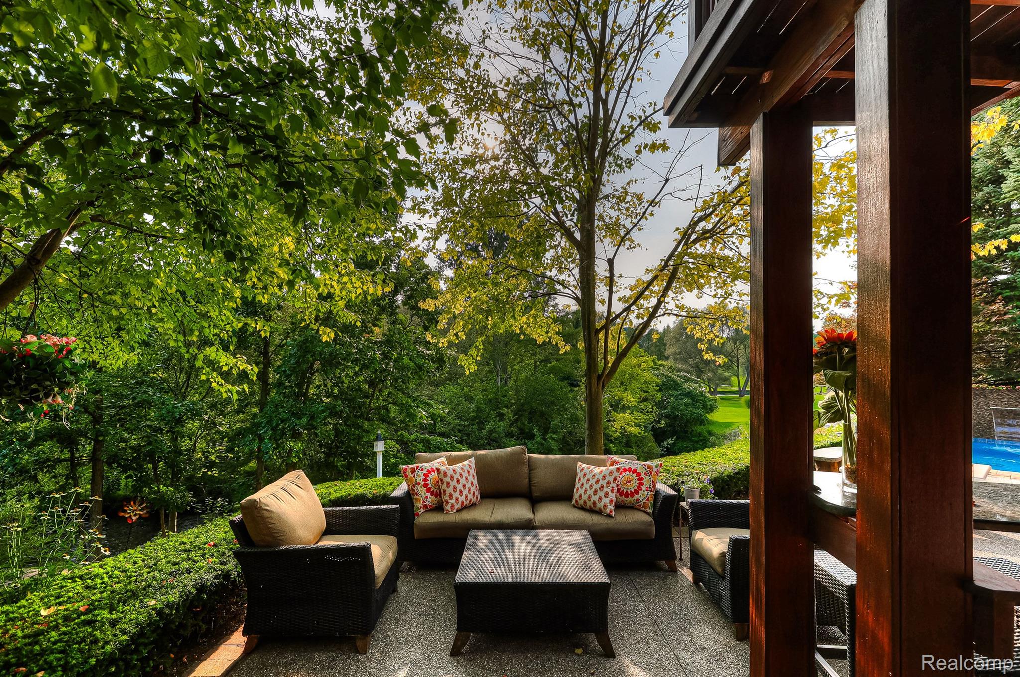 1152 AUTUMNVIEW Drive