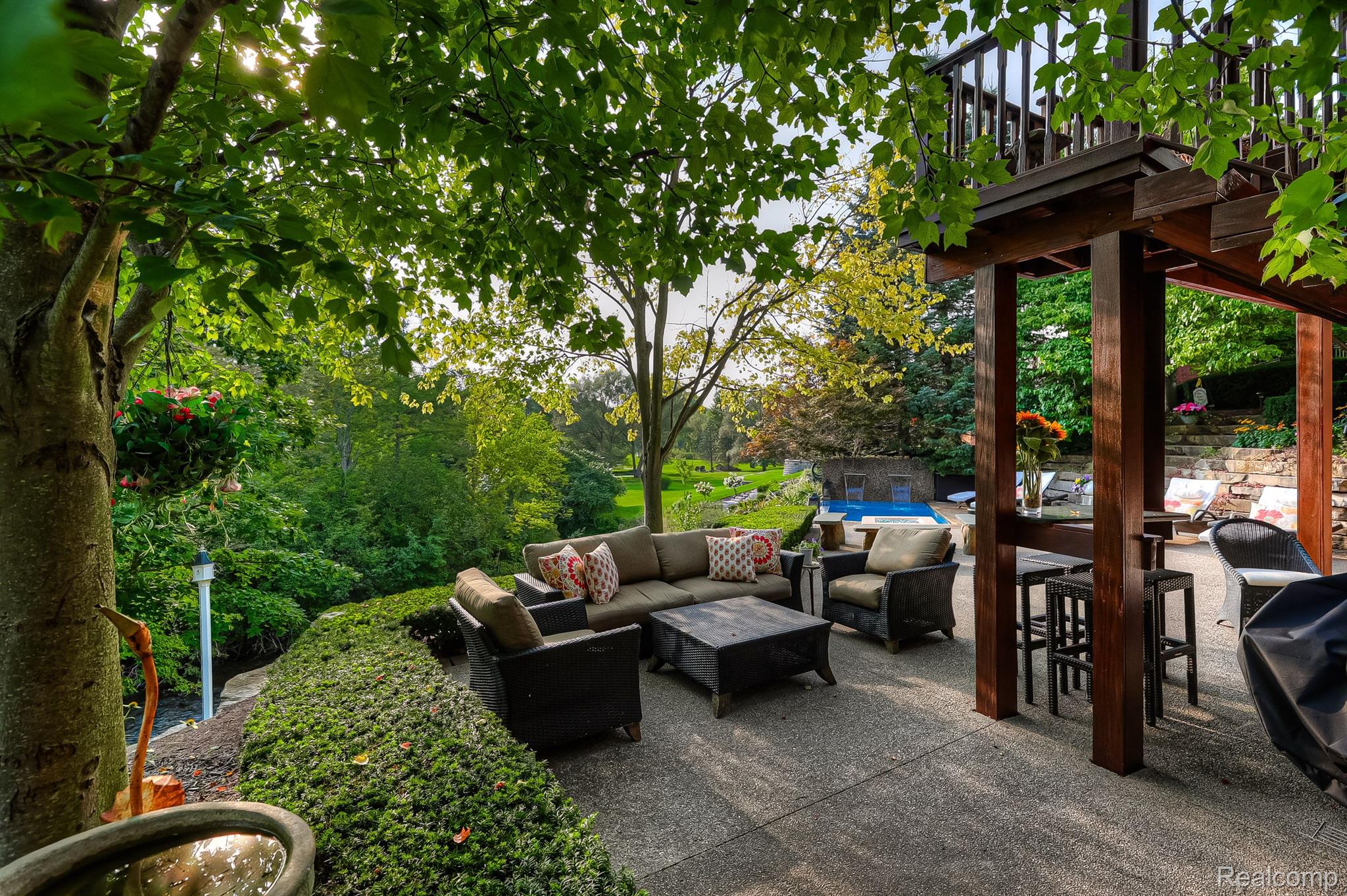 1152 AUTUMNVIEW Drive