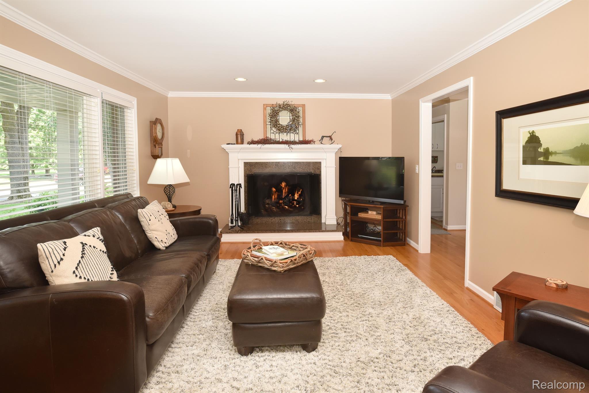 3830 Eastbourne Drive