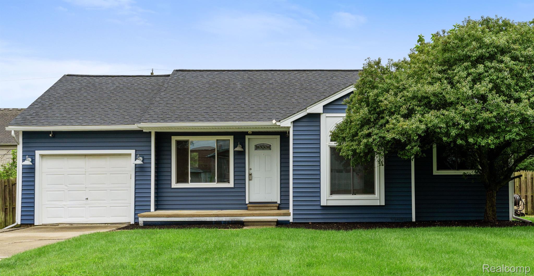 7584 W Pearson
