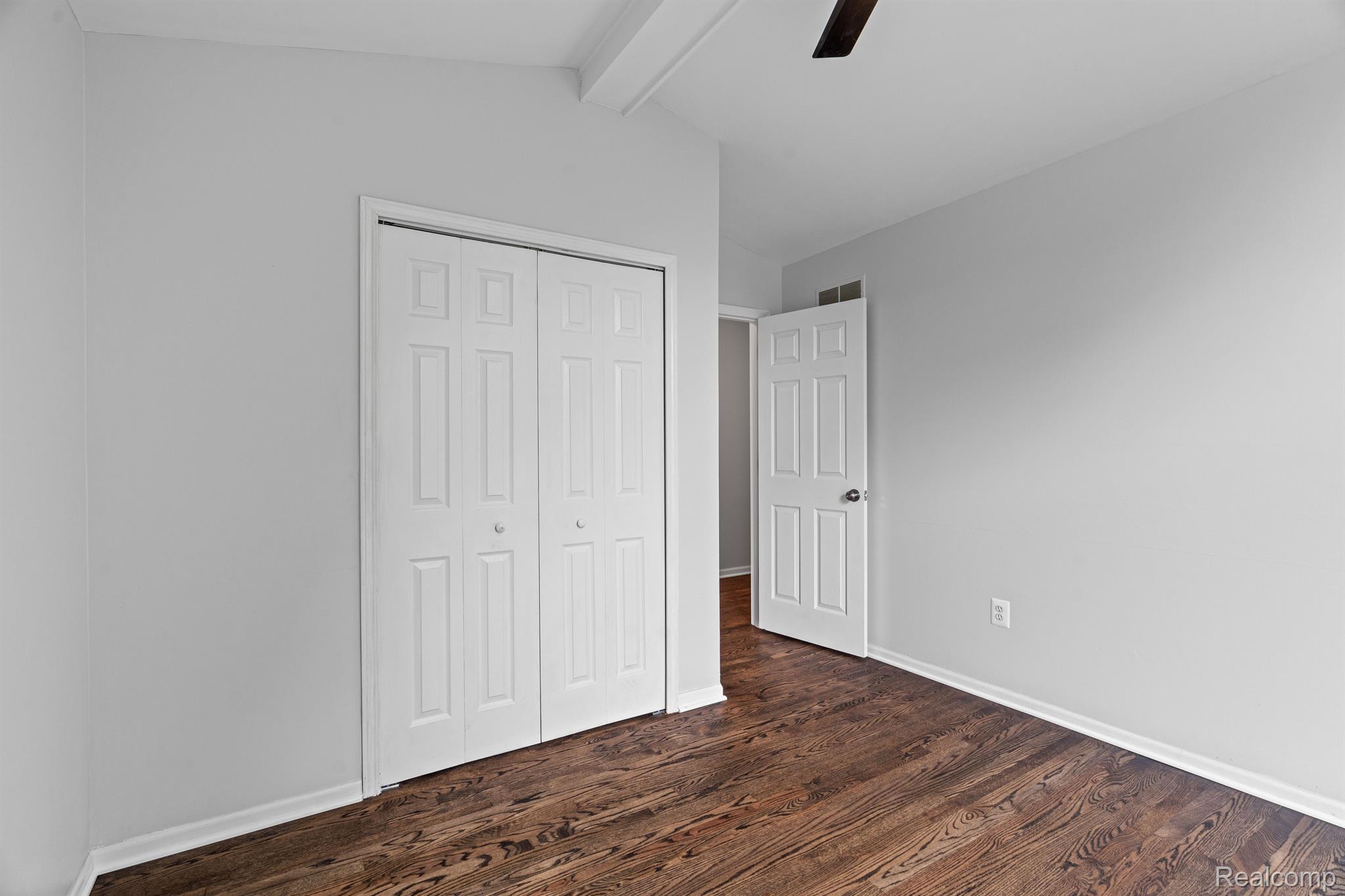 7584 W Pearson