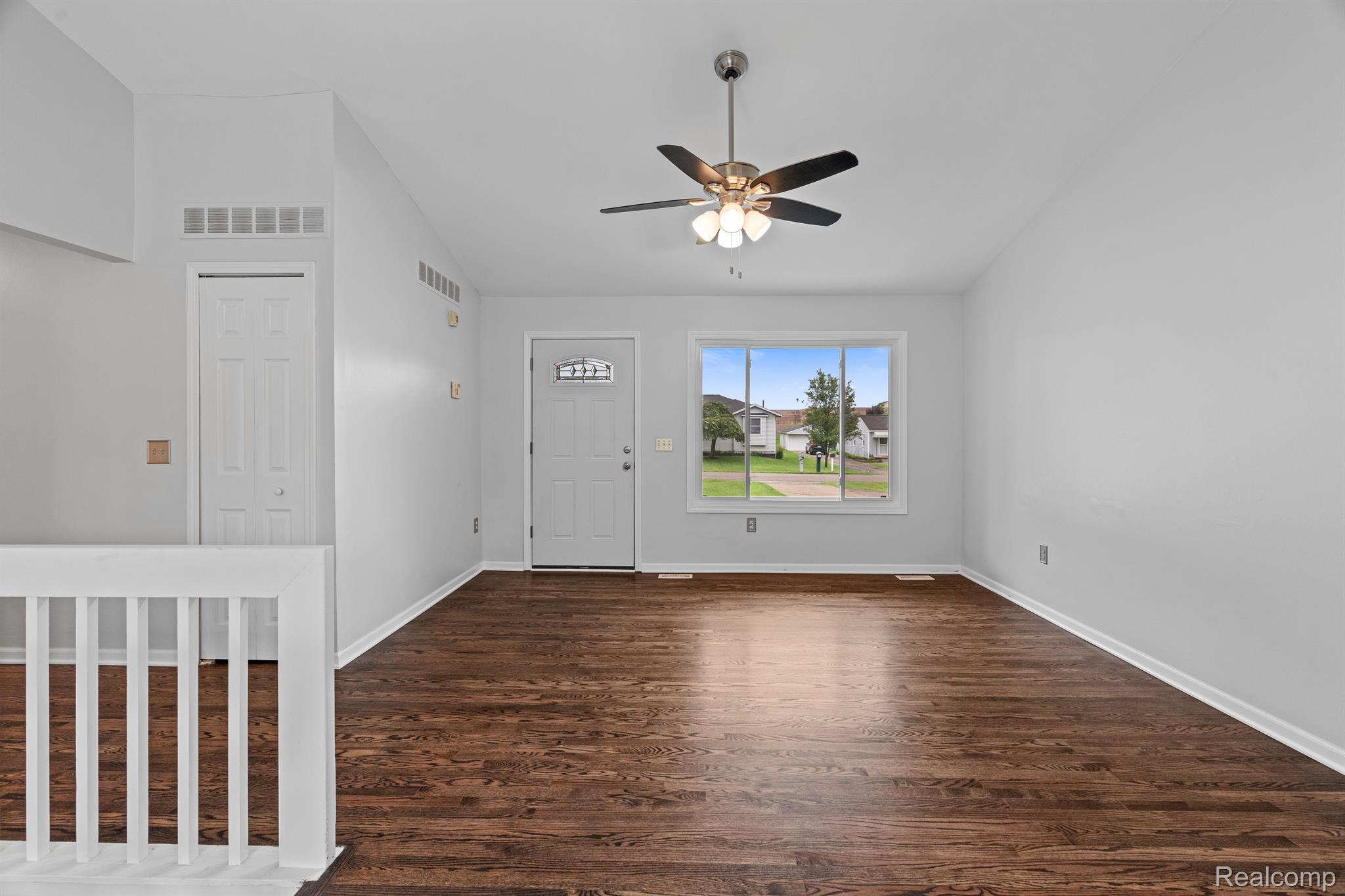 7584 W Pearson