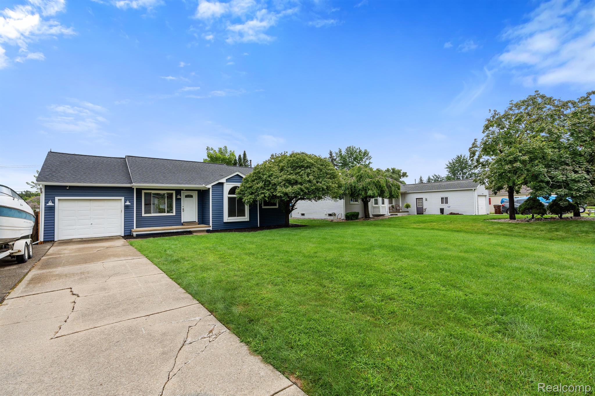 7584 W Pearson